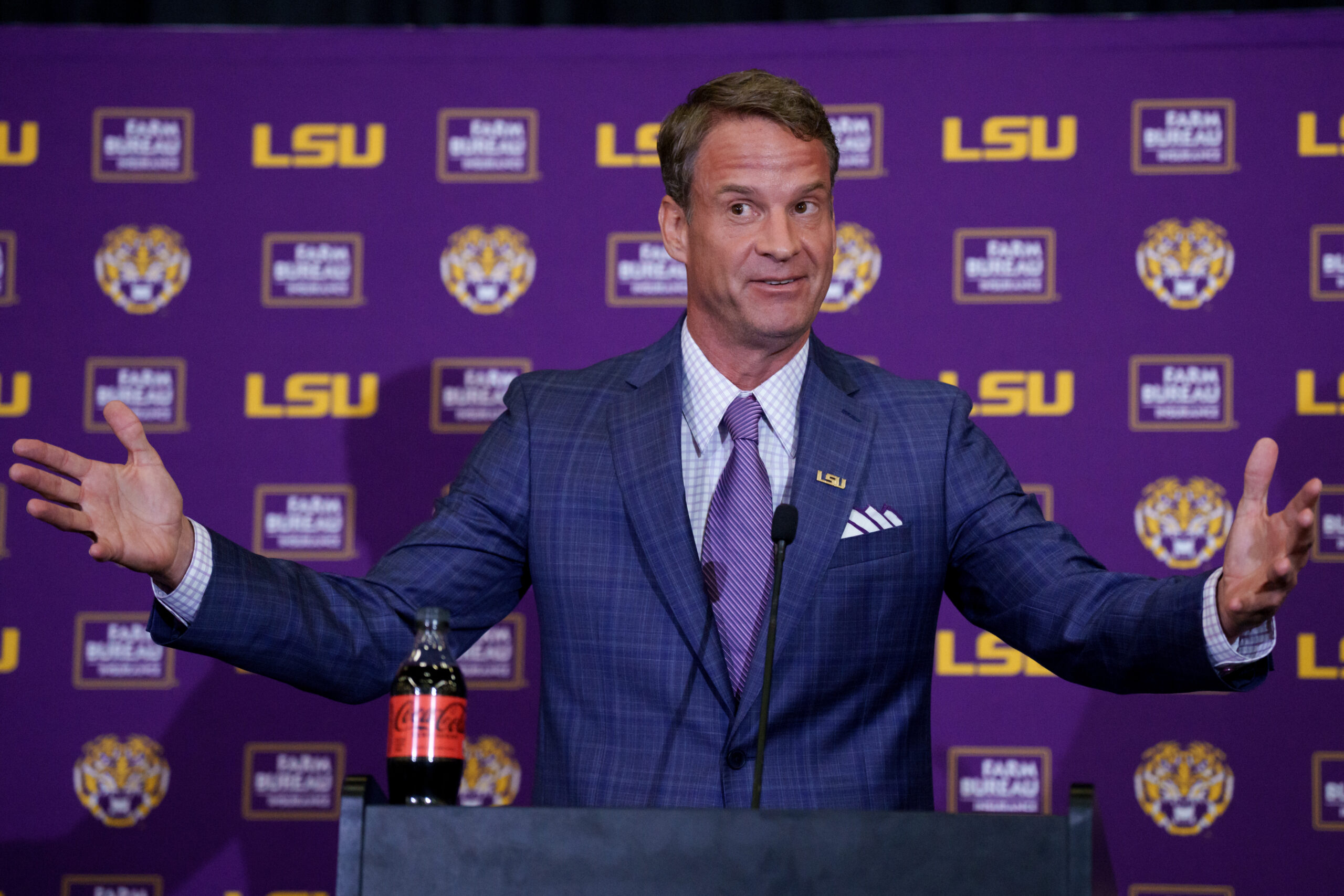 LSU receives swell of season ticket requests in wake of Lane Kiffin hiring