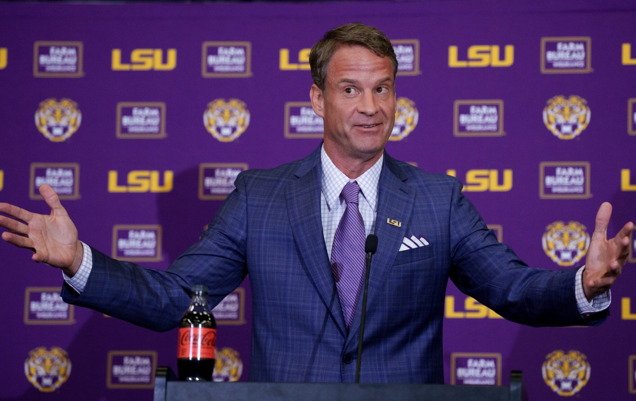 Lane Kiffin's QB decision has the attention, but overhauling LSU's