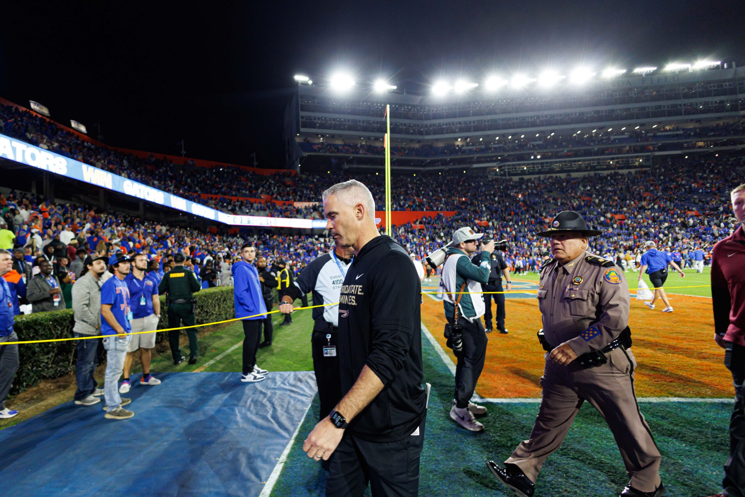 Florida reportedly swoops in to hire DB coach before FSU