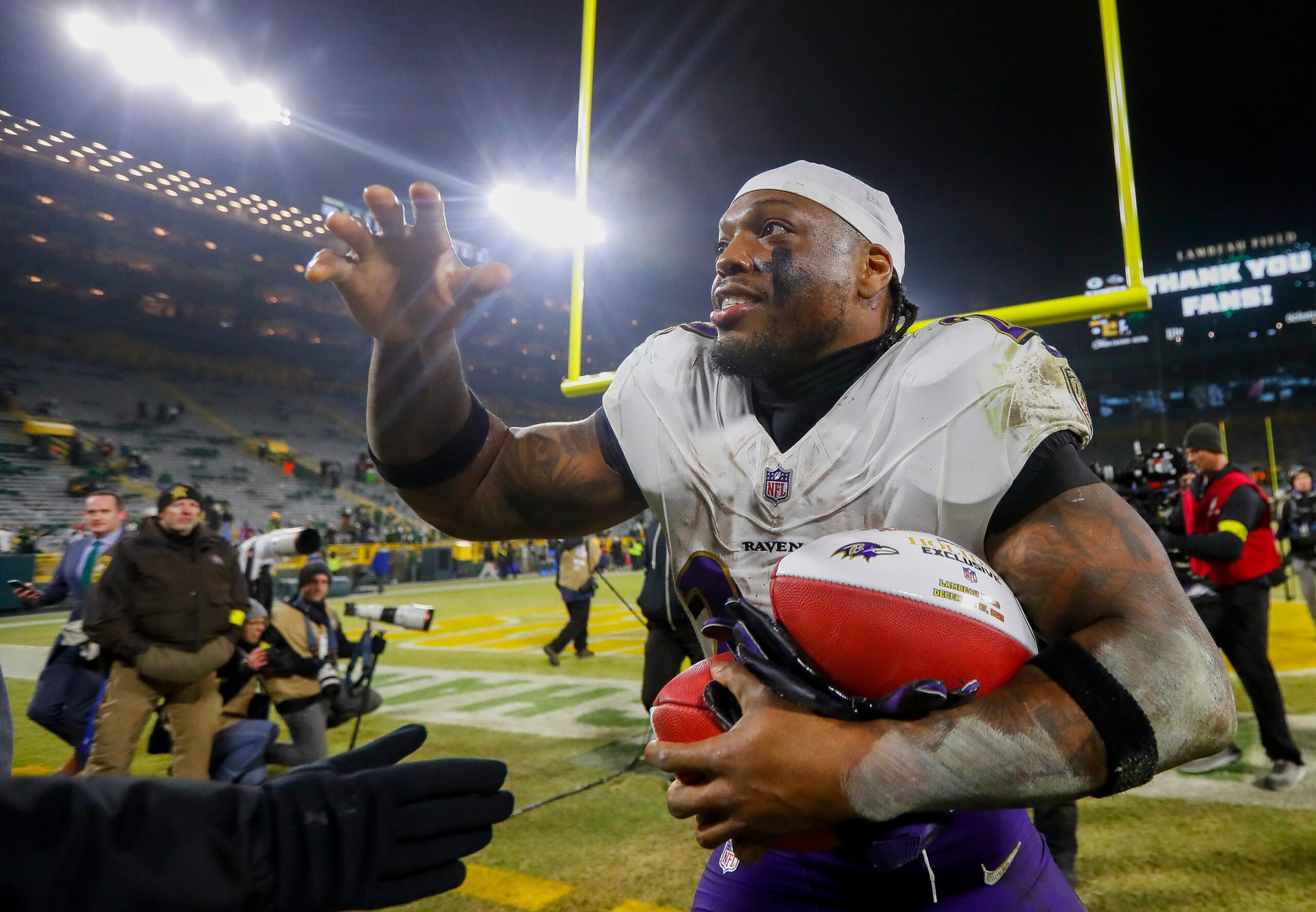 Derrick Henry makes NFL history with monster game to keep Ravens playoff hopes alive Derrick Henry makes NFL history with monster game to keep Ravens playoff hopes alive