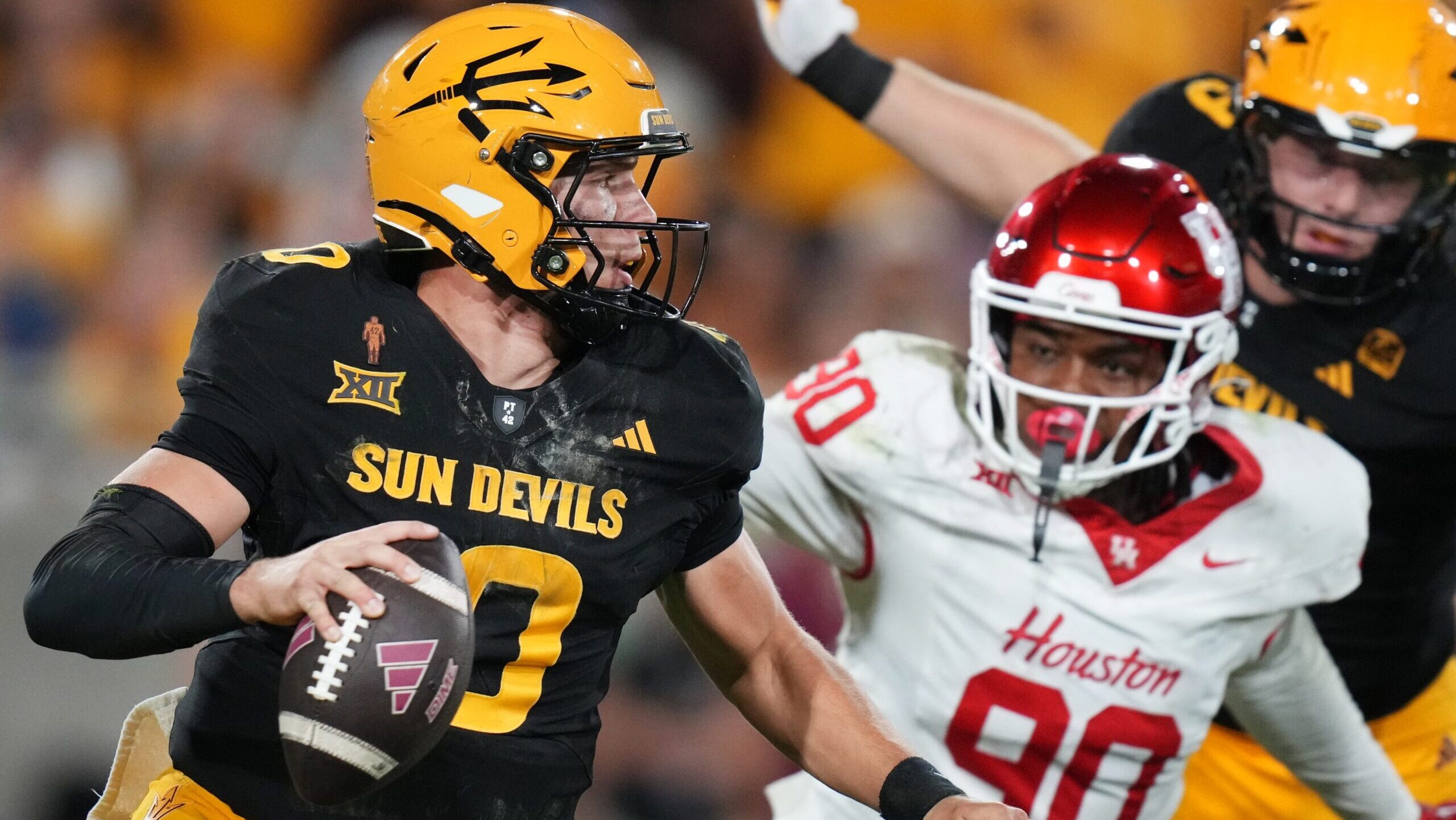 Coveted transfer quarterback Sam Leavitt lines up visit to ACC school, per report