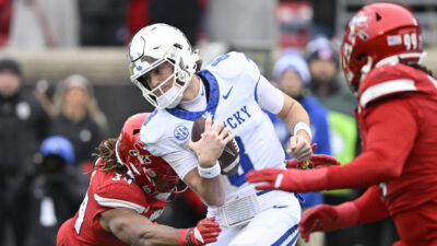 Cutter Boley plays football.