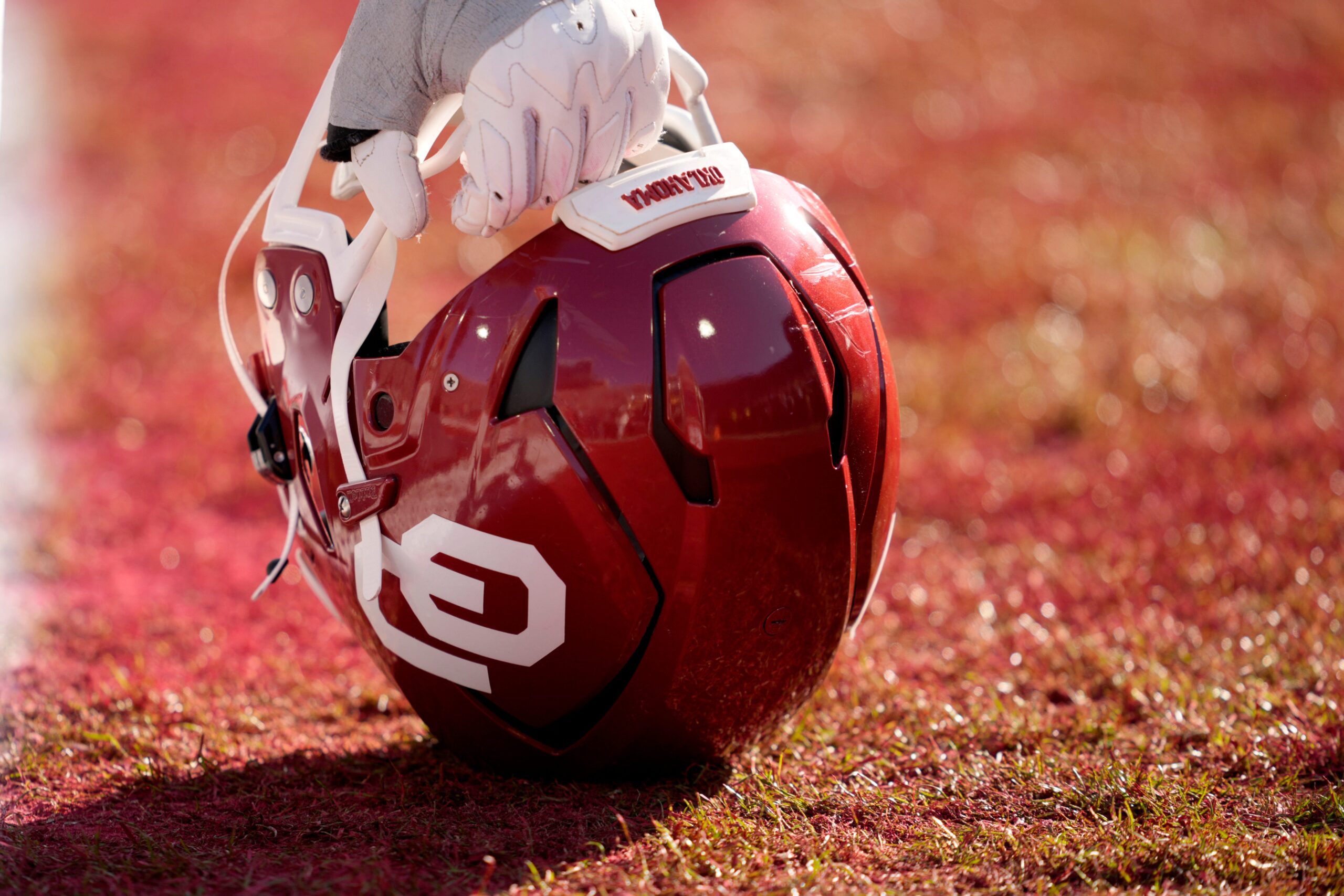 Oklahoma lands transfer commitment from former Texas star