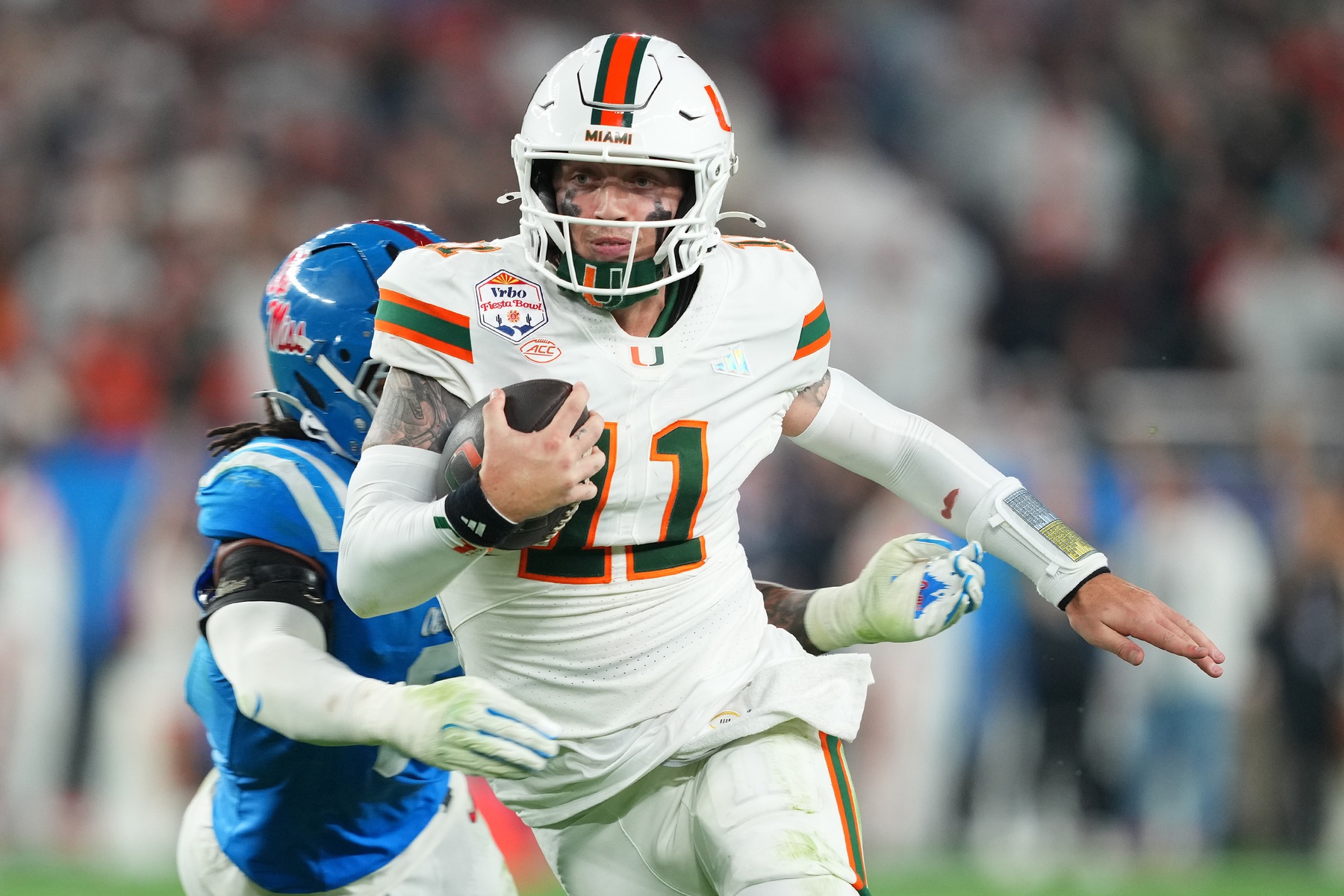 Carson Beck TD run sends Miami to CFP National Championship