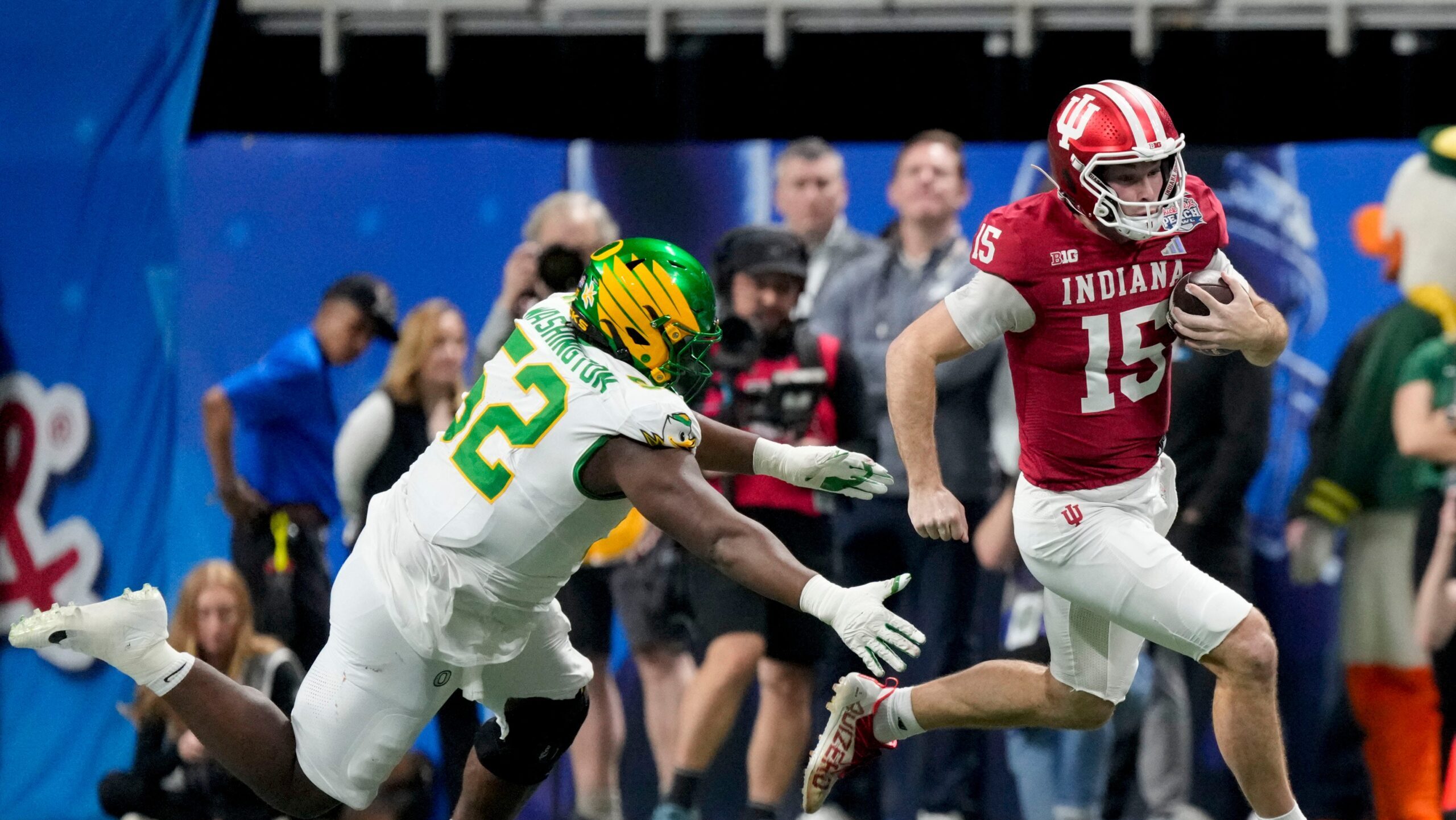 Fans, media in awe of Indiana&rsquo;s first-half dominance of Oregon