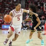 Arkansas freshman Darius Acuff Jr.