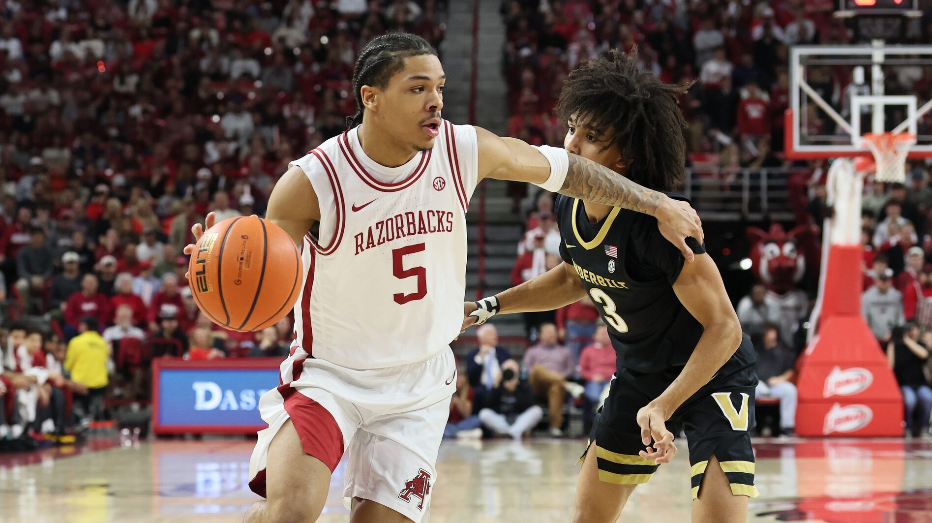 Arkansas blows out Vanderbilt, deals &lsquo;Dores third straight loss