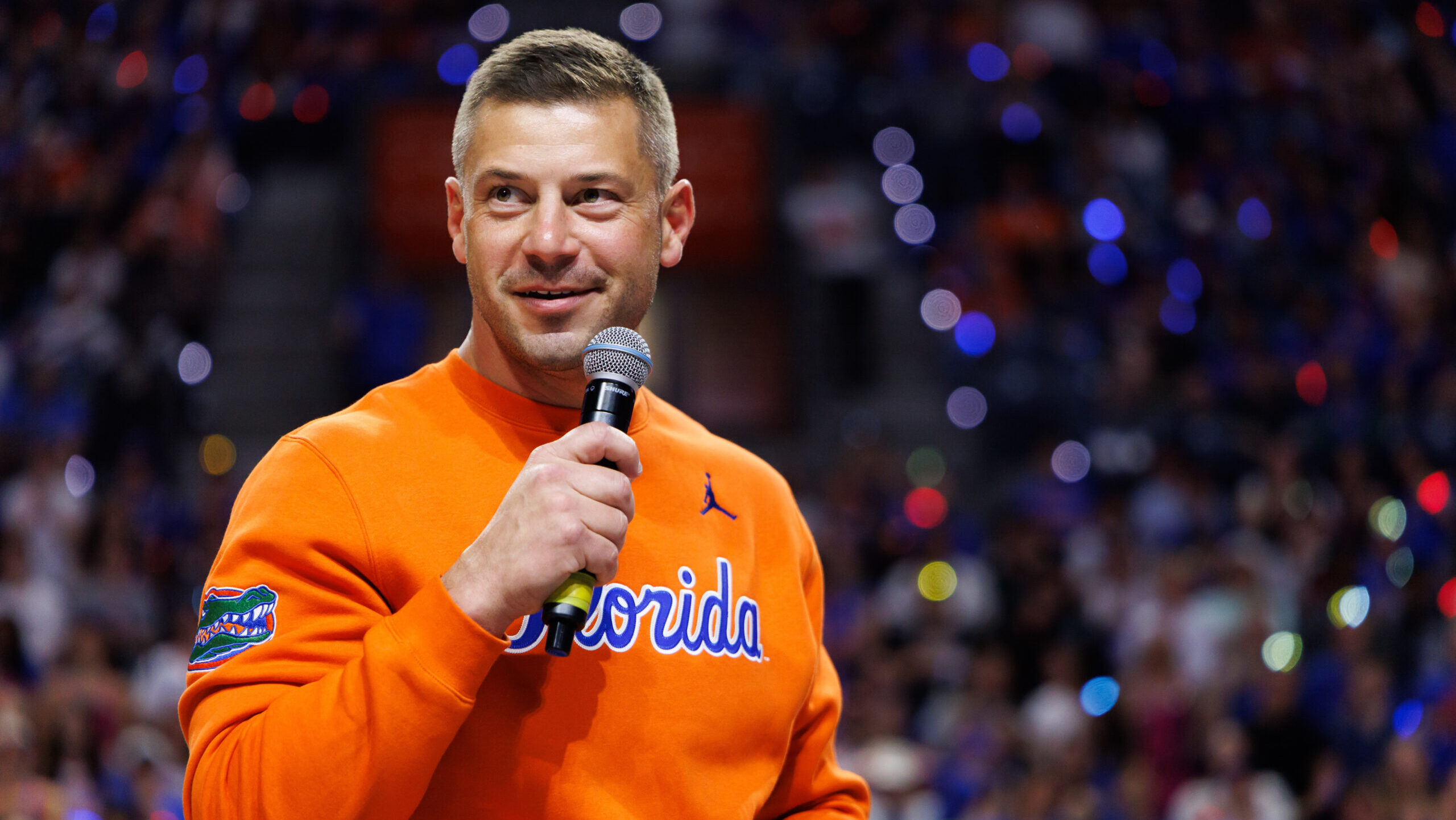 Jon Sumrall says Florida players have to ‘earn’ the logo before wearing it on practice field Jon Sumrall says Florida players have to ‘earn’ the logo before wearing it on practice field