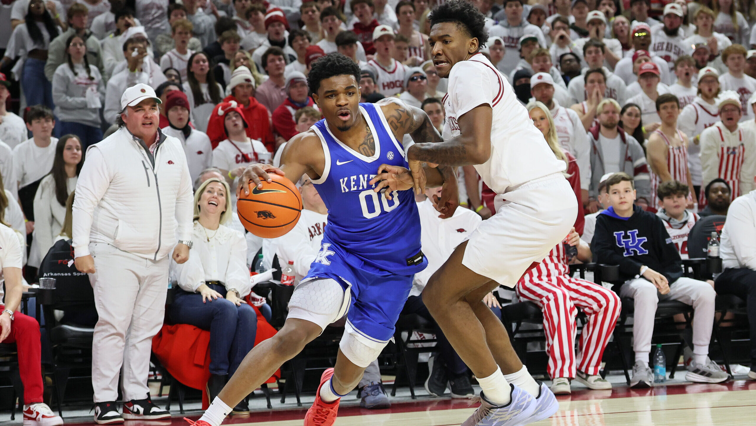 Otega Oweh leads Kentucky to upset win over Arkansas Otega Oweh leads Kentucky to upset win over Arkansas