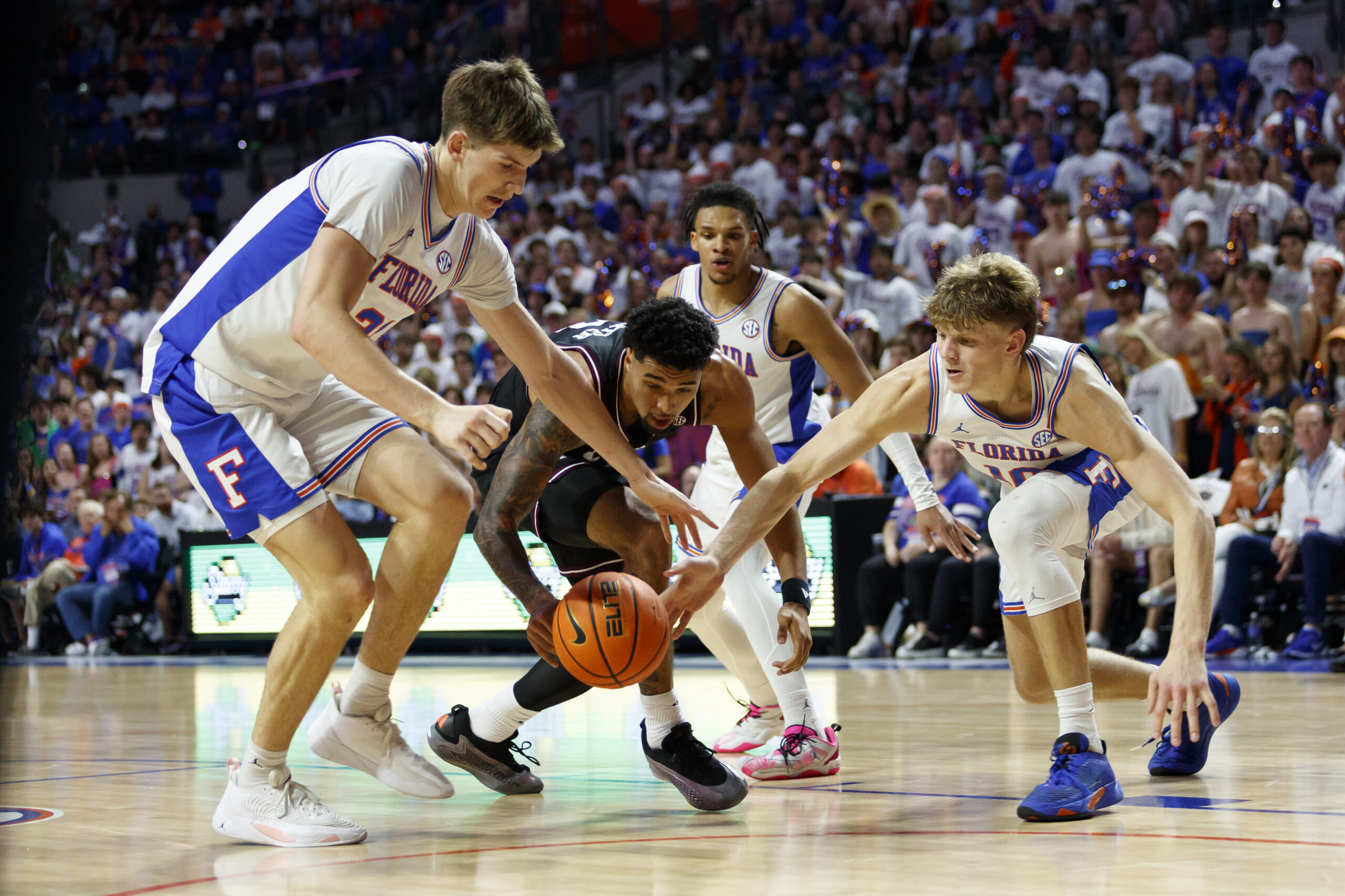 ESPN Analytics predicts the outcome of Texas A&M vs. Florida showdown for first place ESPN Analytics predicts the outcome of Texas A&M vs. Florida showdown for first place