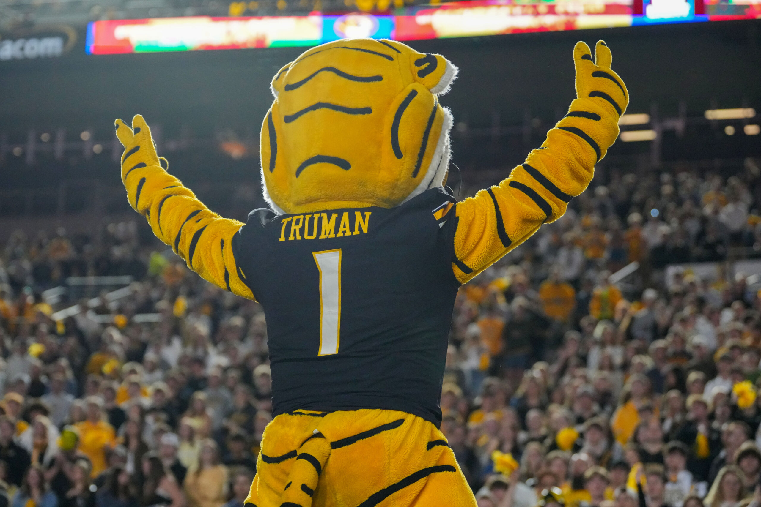 Mizzou Athletics looking to identify naming rights partner for Memorial Stadium