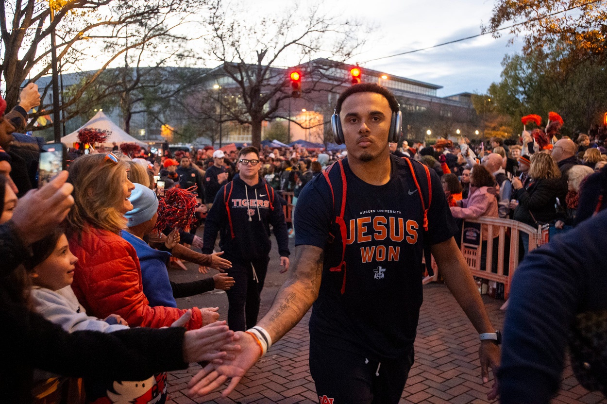 Ashton Daniels explains why he brought an Auburn backpack on Florida State visit