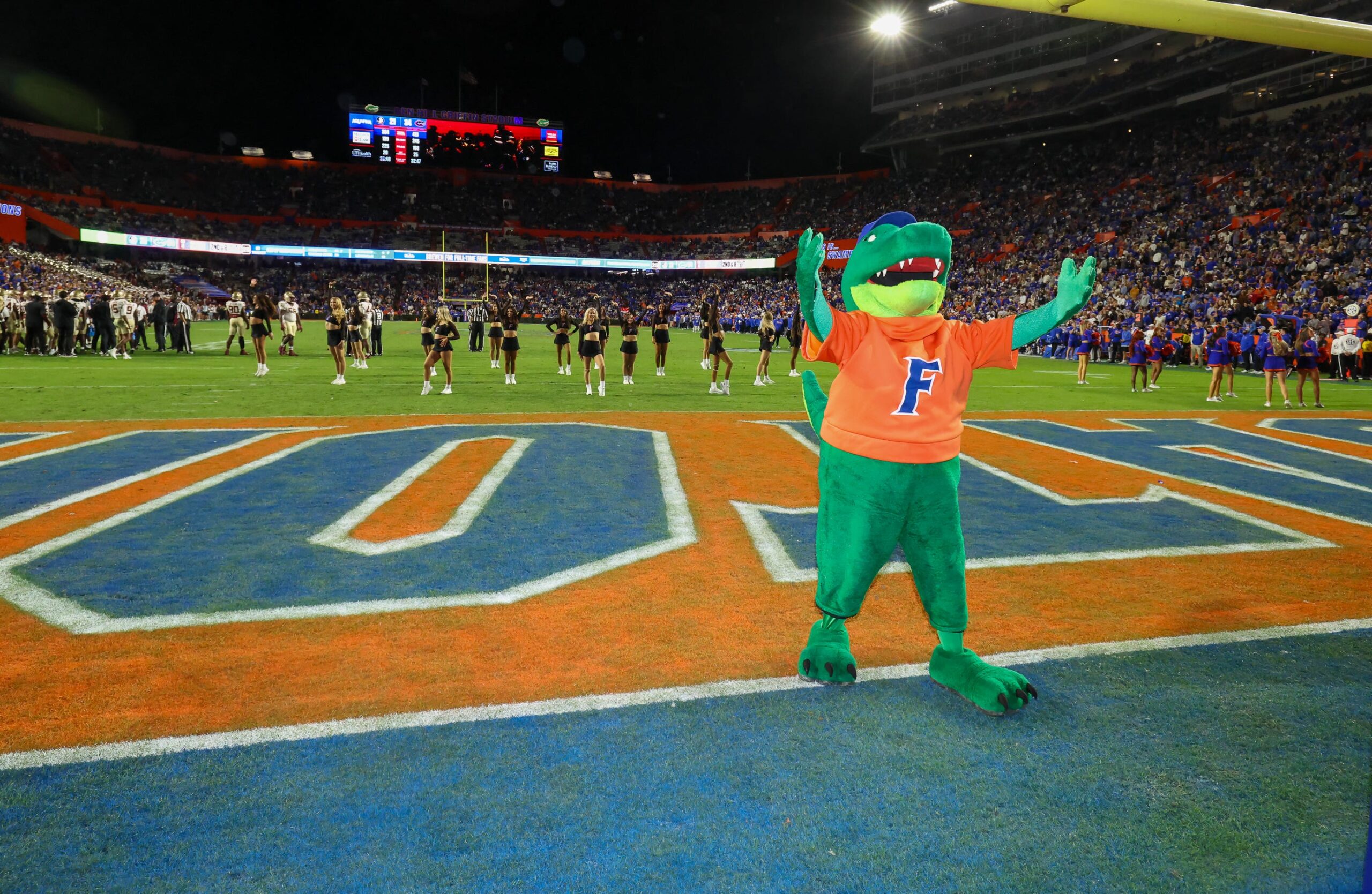 Florida sets homecoming game for 2026 season