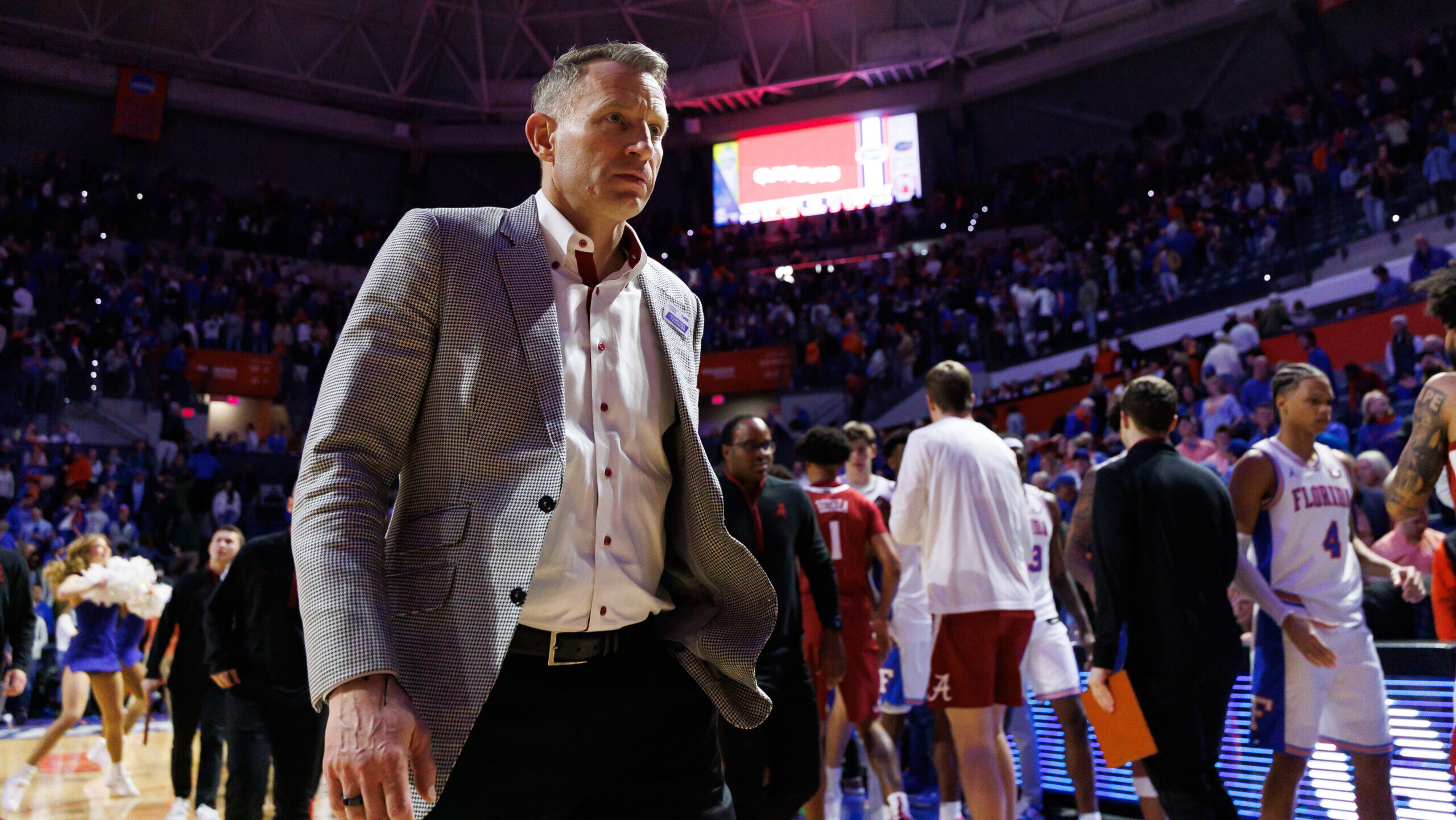 College Basketball AP Top 25: Alabama drops out after loss at Florida; Tennessee ranked College Basketball AP Top 25: Alabama drops out after loss at Florida; Tennessee ranked
