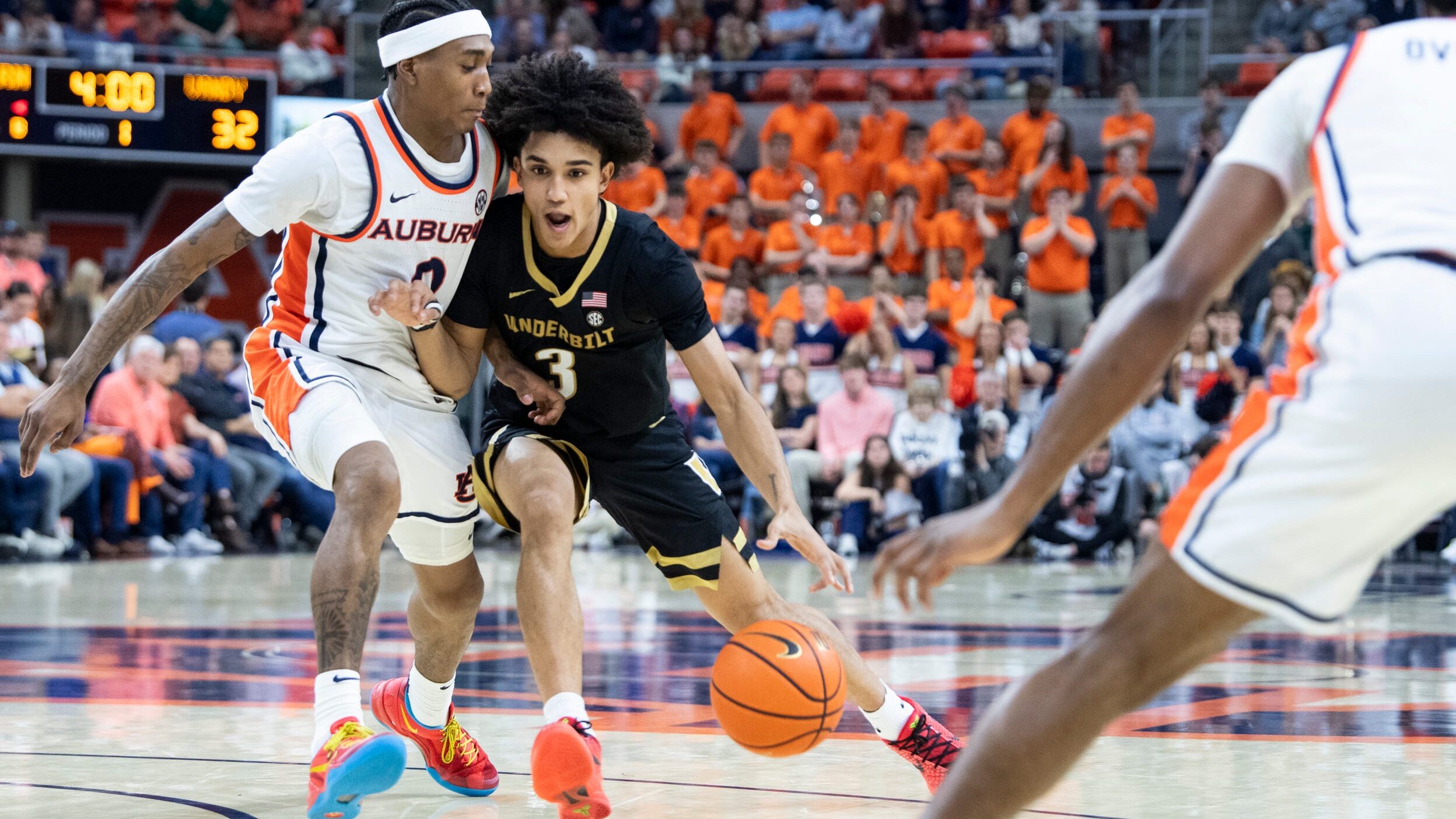 Auburn falls at home to Vanderbilt as losing streak hits 3 games