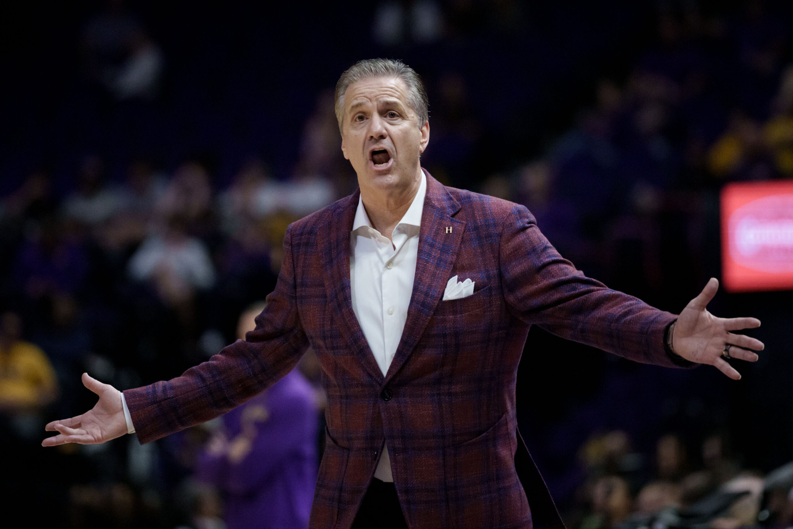 National hoops analyst apologizes for leaving Arkansas off his AP Poll ballot