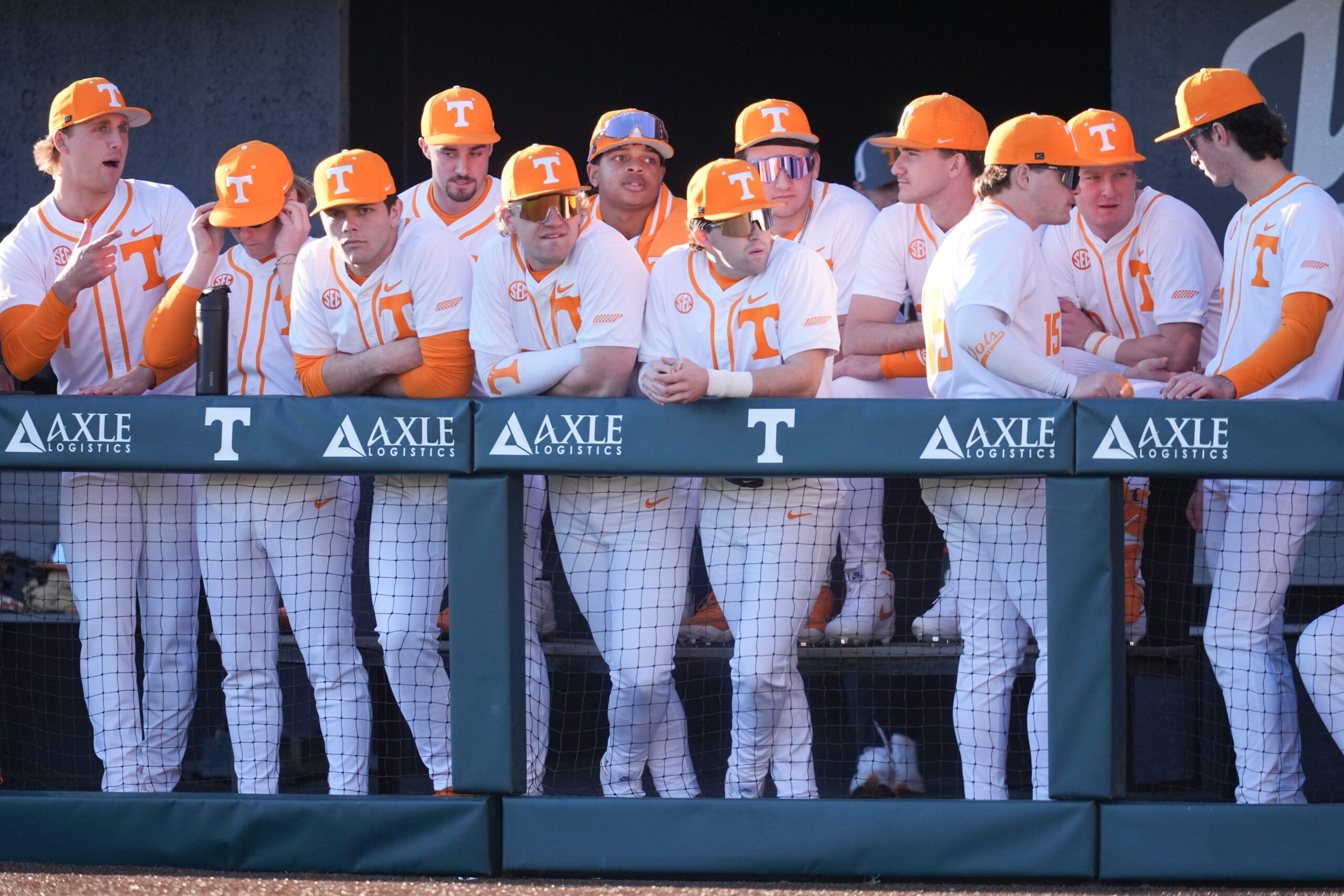 Tennessee baseball sets new attendance record on opening day Tennessee baseball sets new attendance record on opening day