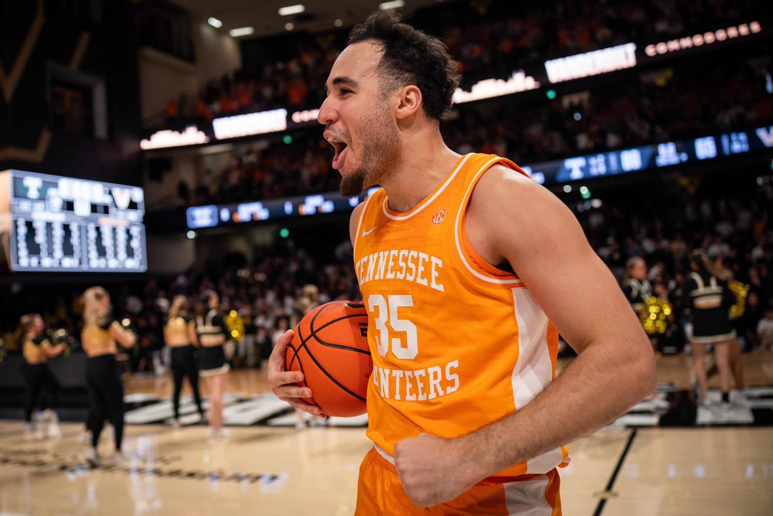 Tennessee rallies to upset No. 19 Vanderbilt in Nashville Tennessee rallies to upset No. 19 Vanderbilt in Nashville