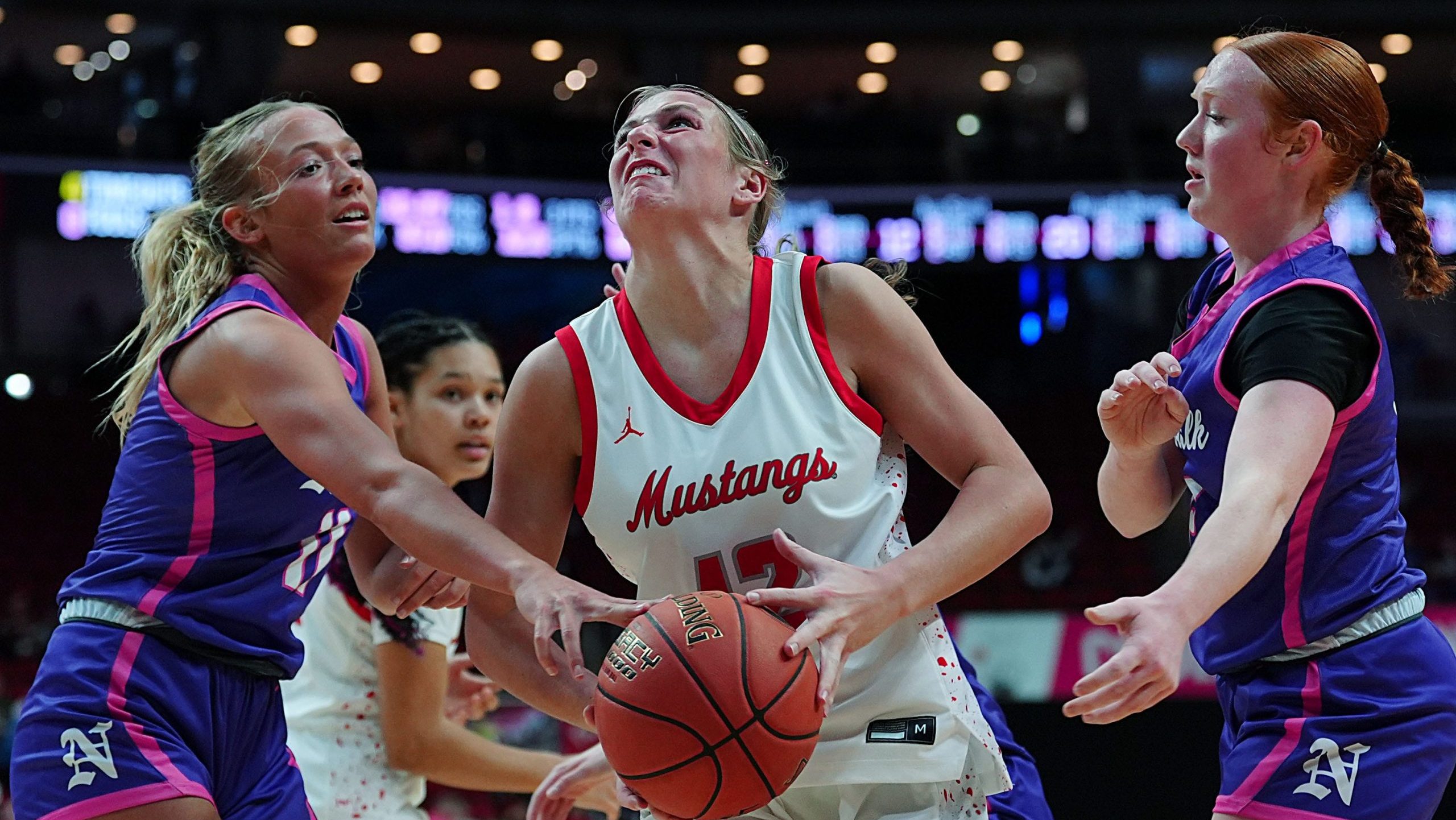 6 points in 14 seconds? Iowa girl&rsquo;s basketball game has unbelievable ending
