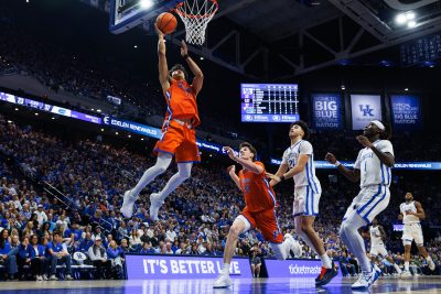 Xaivian Lee goes to the basket during the first half against Kentucky
