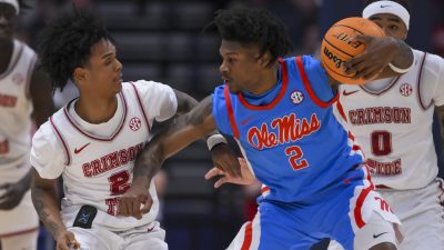 AJ Storr plays against Alabama.