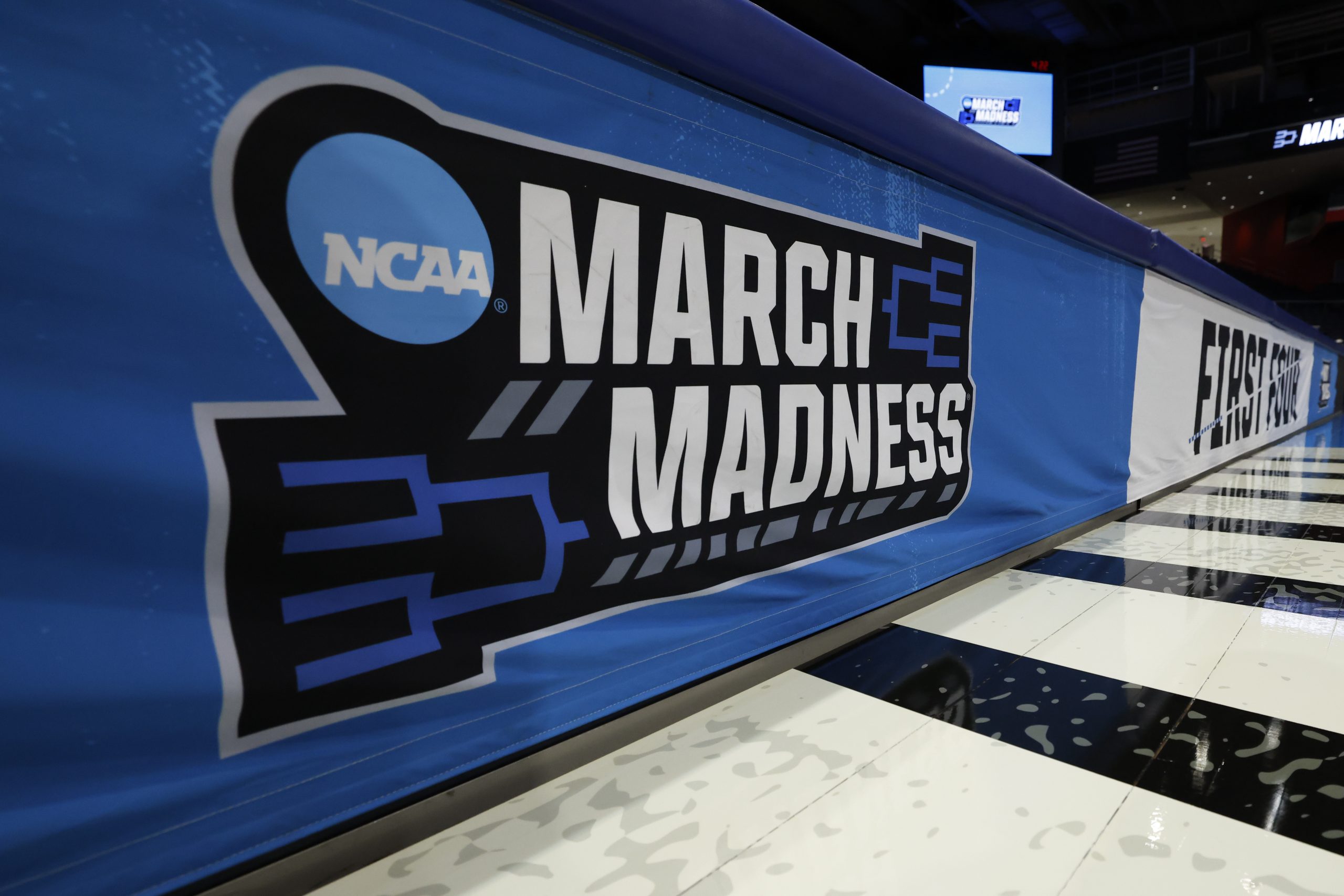 Nielsen reveals 10 most popular basketball teams of season entering March Madness