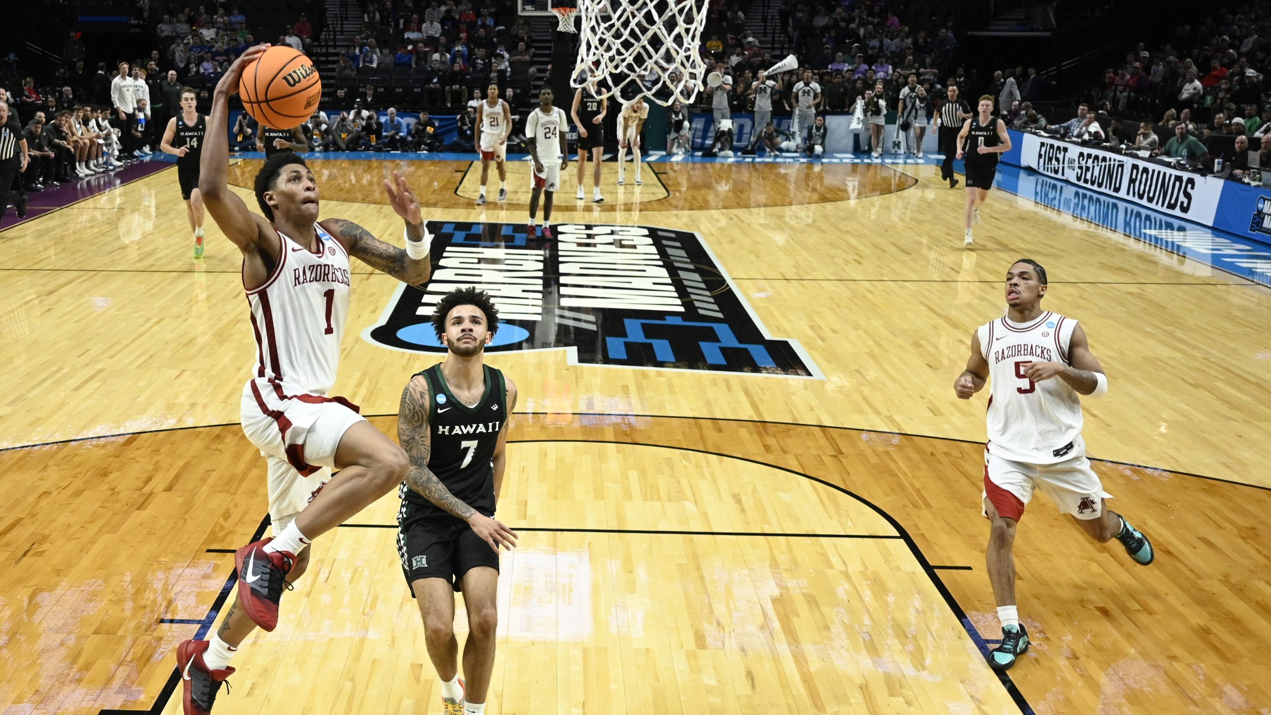 ESPN Analytics predicts the outcome of Arkansas vs. High Point