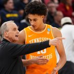 Tennessee coach Rick Barnes and forward Nate Ament.