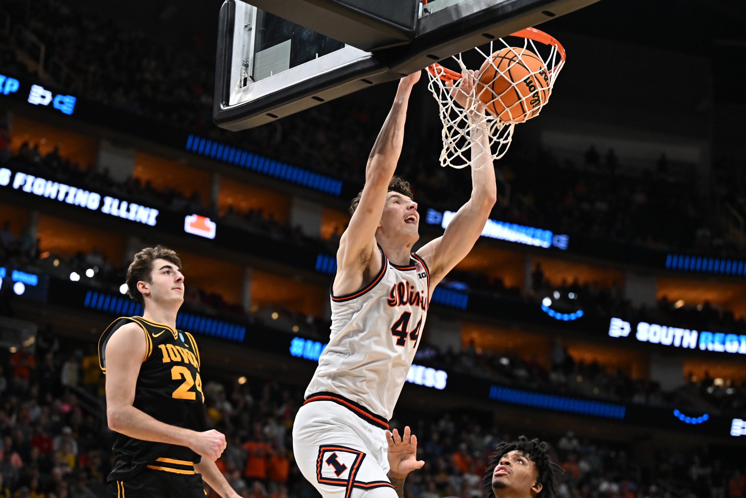 Illinois beats Iowa, punches ticket to Final Four Illinois beats Iowa, punches ticket to Final Four
