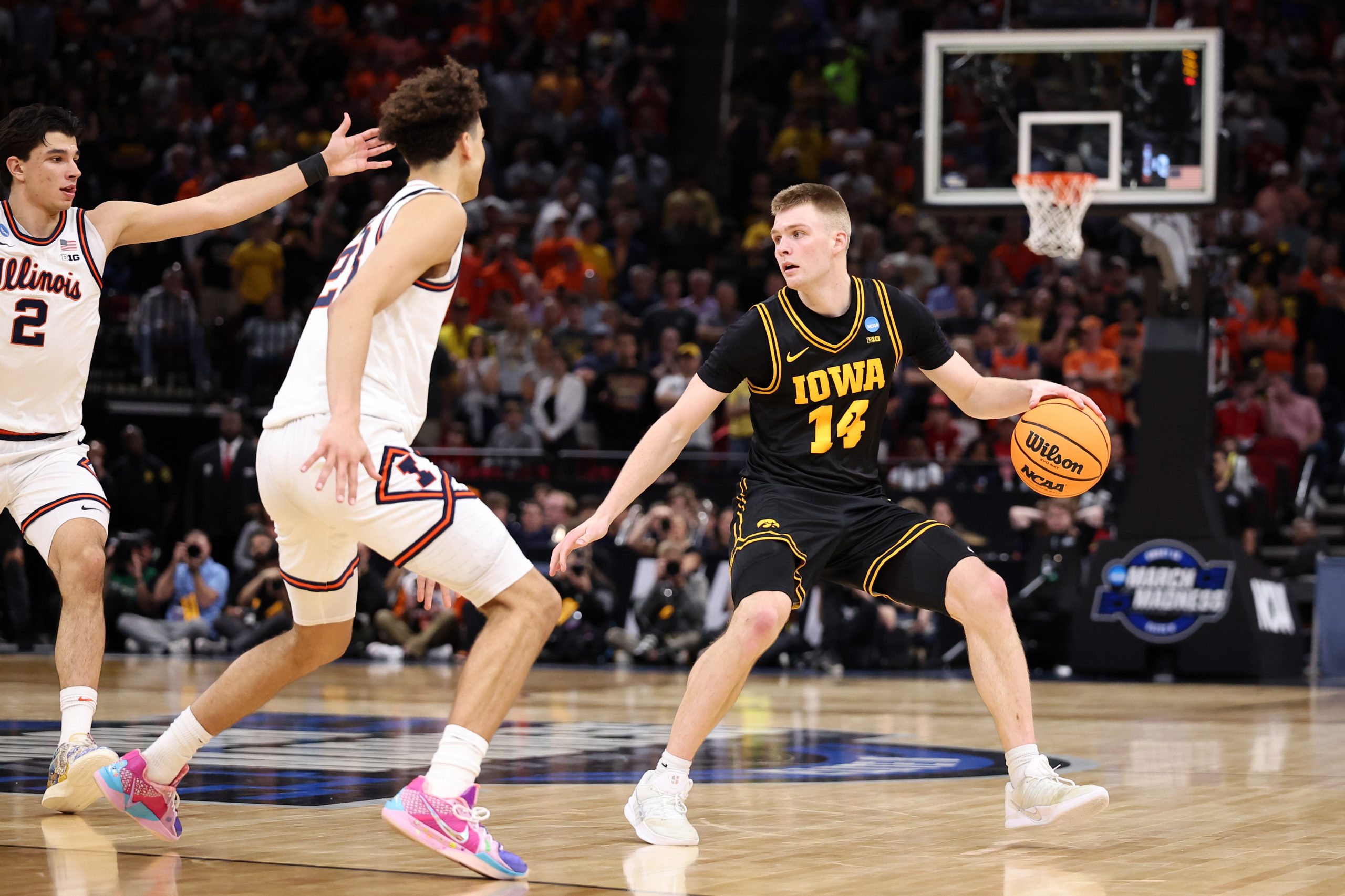 NCAA releases statement on ‘horn malfunction’ at Elite Eight game NCAA releases statement on ‘horn malfunction’ at Elite Eight game