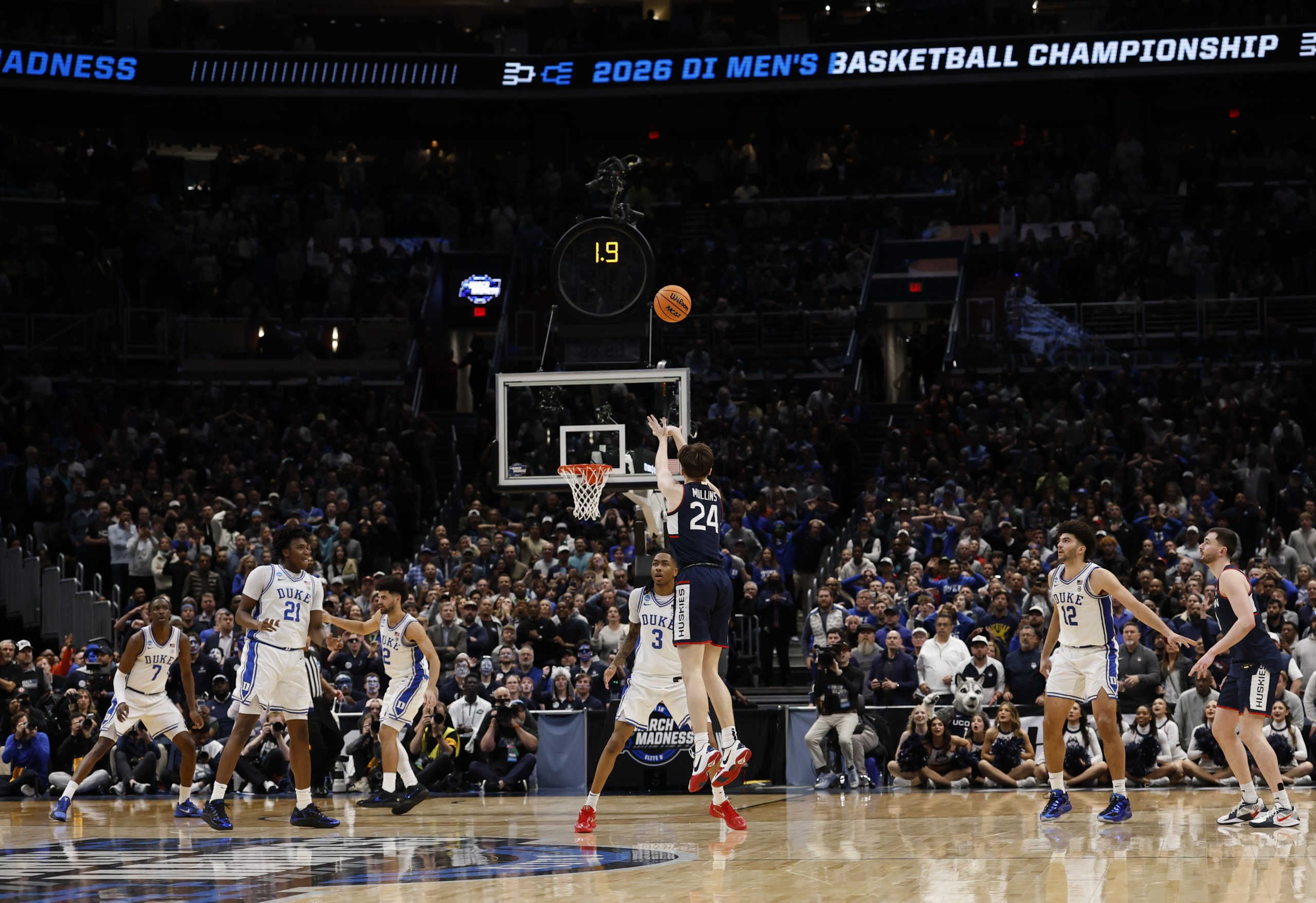 UConn stuns Duke with last-second shot to complete comeback, earn Final Four berth