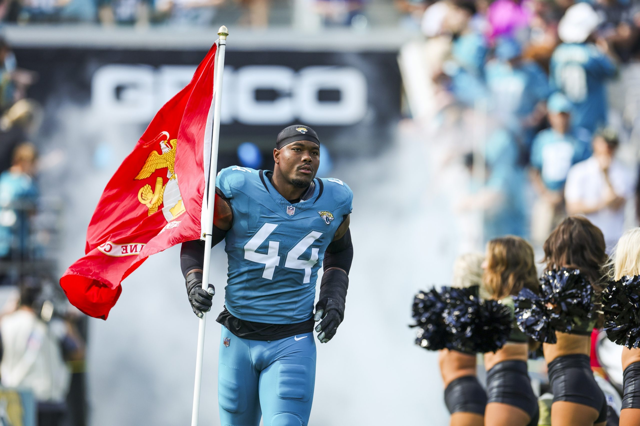 Travon Walker, Jaguars agree to massive contract extension Travon Walker, Jaguars agree to massive contract extension