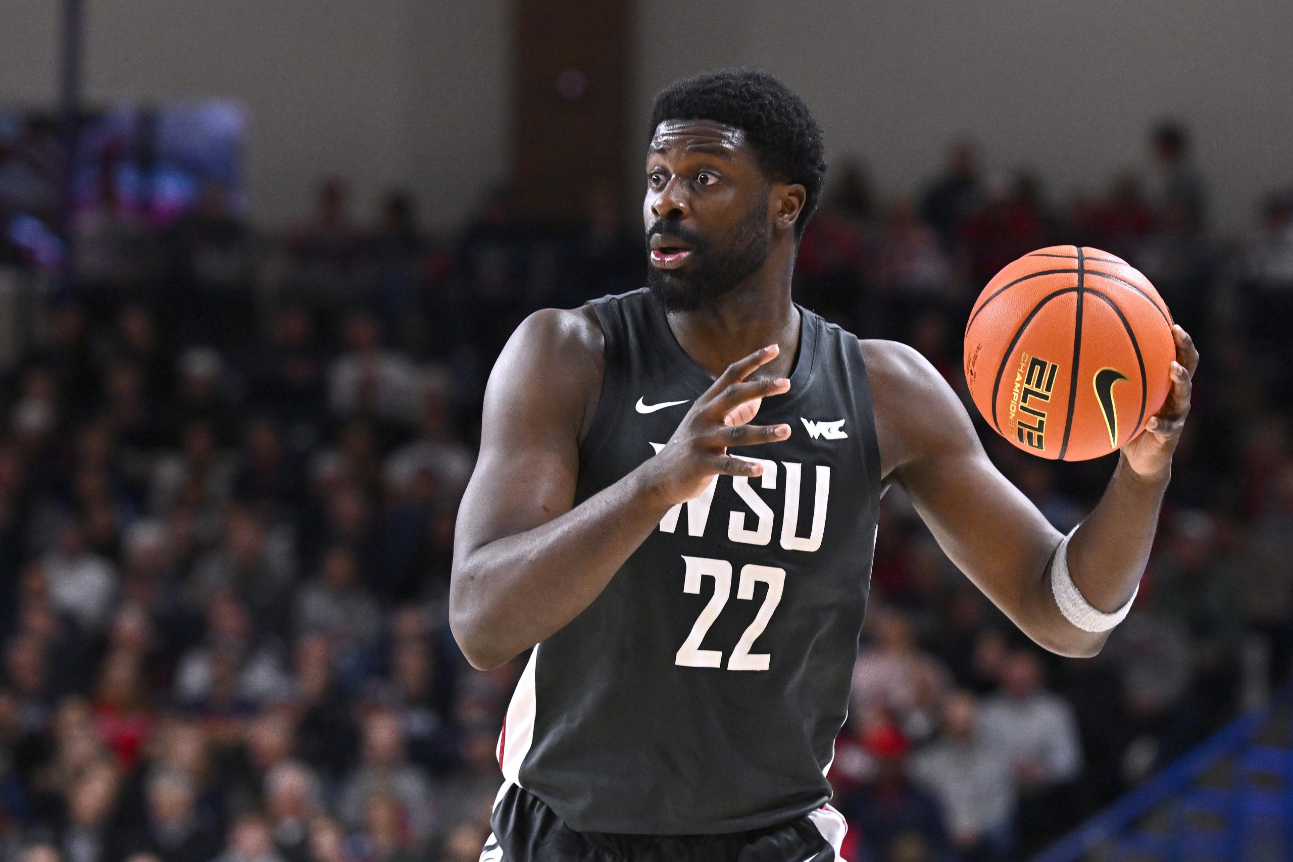 Mississippi State signs former Washington State center, previously committed to Ole Miss