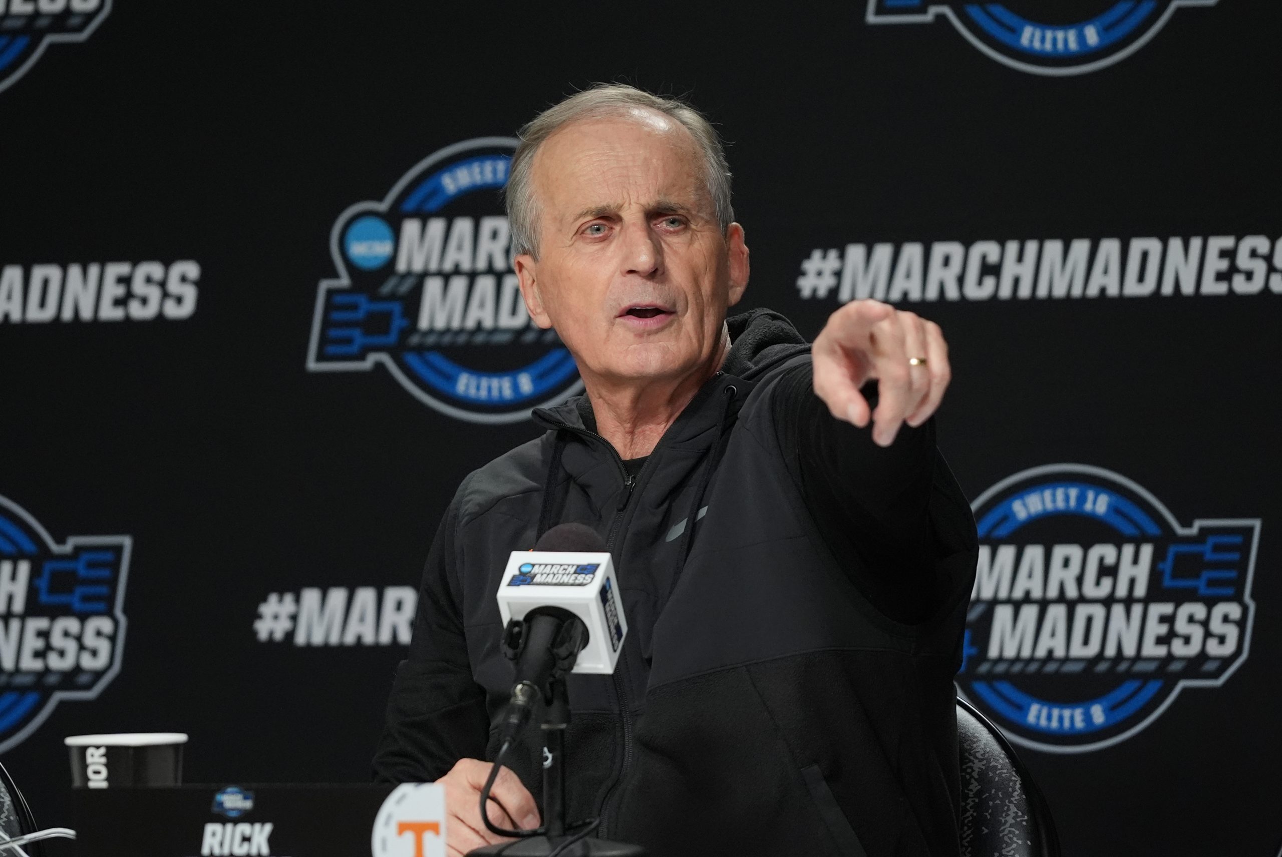 Tennessee lands transfer pledge from former VCU guard