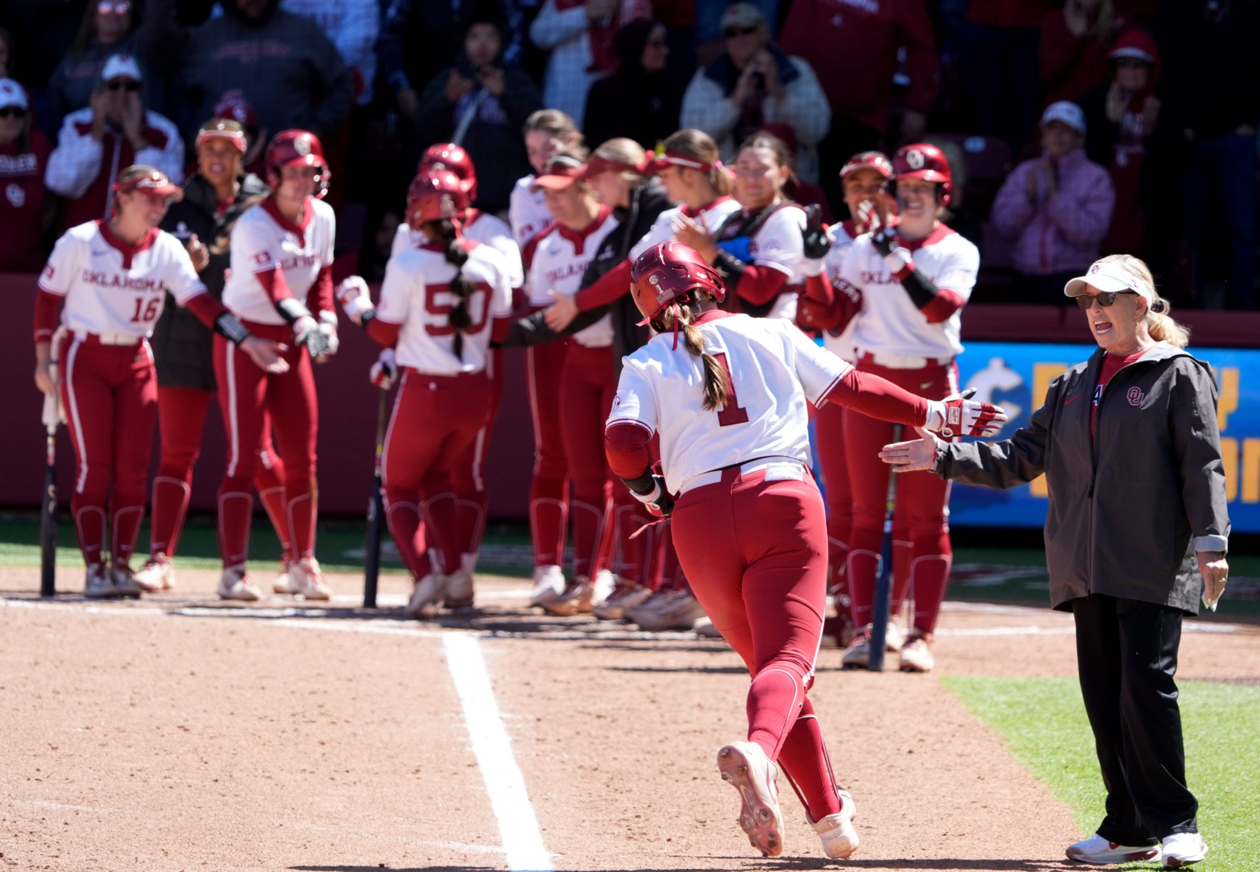 Oklahoma’s Kendall Wells Breaks Freshman HR Record in Win vs. Texas