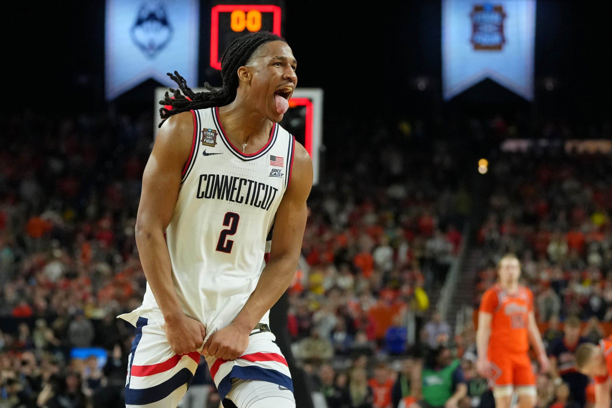 UConn extends incredible Final Four record with win over Illinois UConn extends incredible Final Four record with win over Illinois