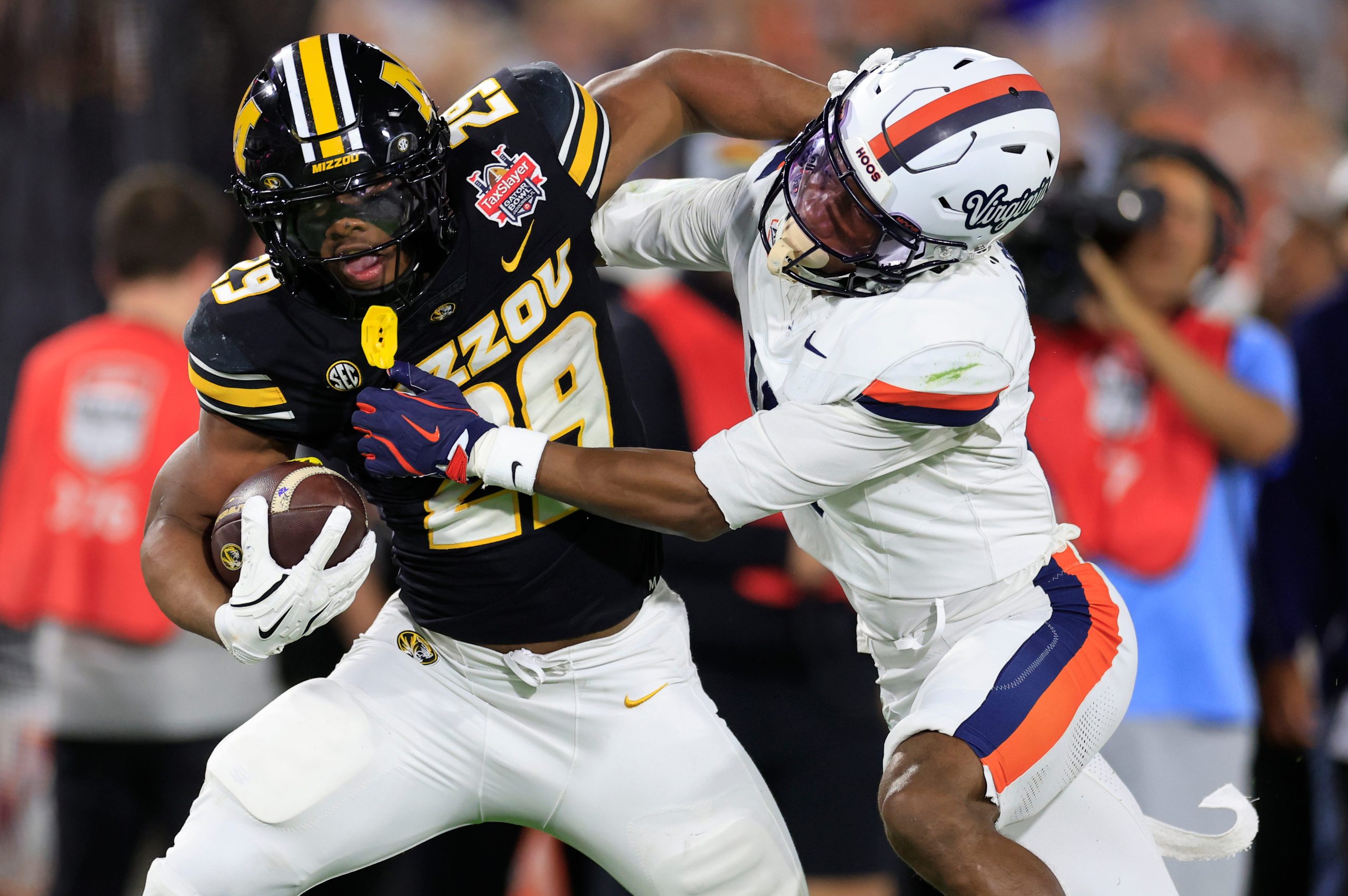 Suspect arrested in shooting of Mizzou star running back Ahmad Hardy