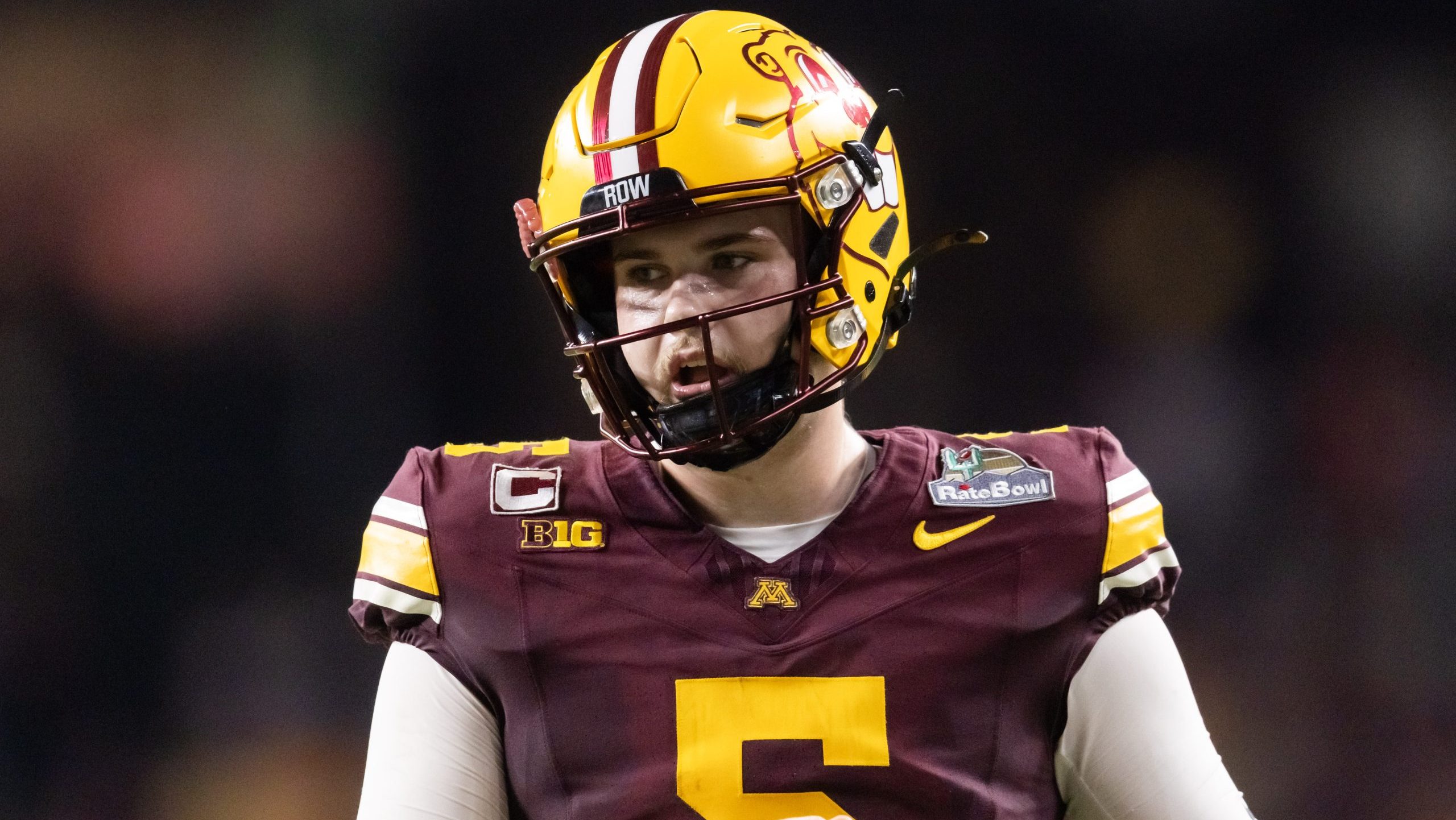Minnesota QB Drake Lindsey arrested on alcohol-related charges