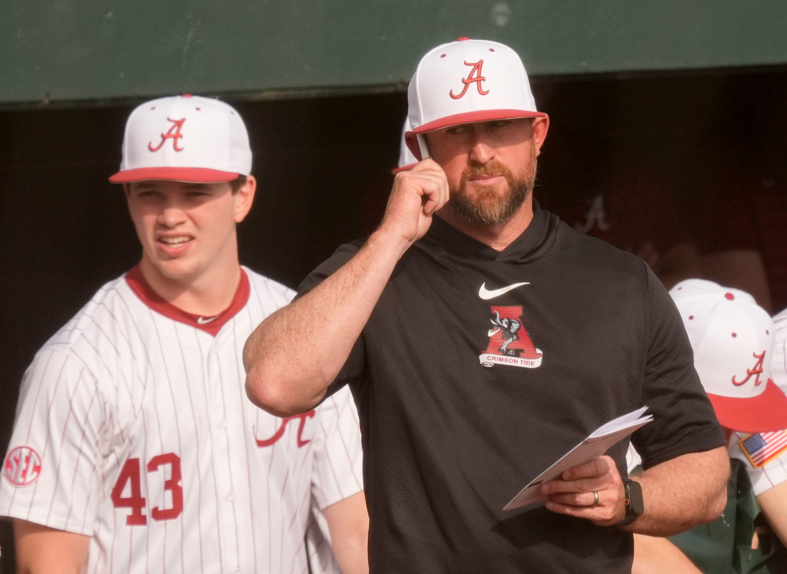 Alabama baseball outlasts South Carolina, secures back-to-back SEC sweeps