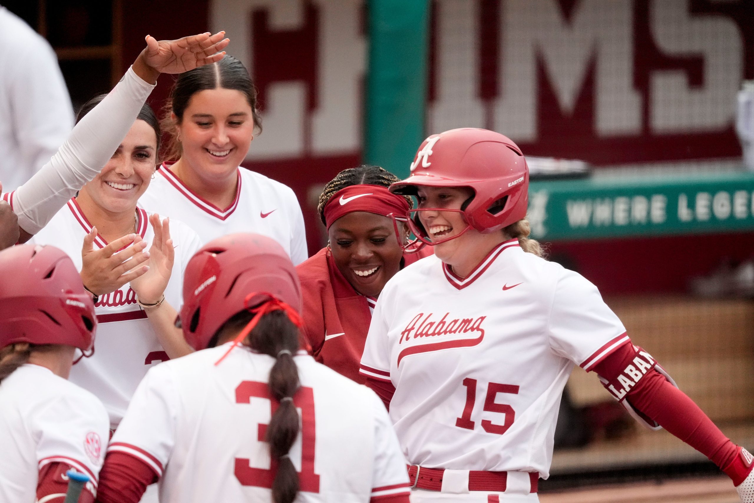 No. 1 overall seed Alabama opens NCAA Tournament with run-rule victory