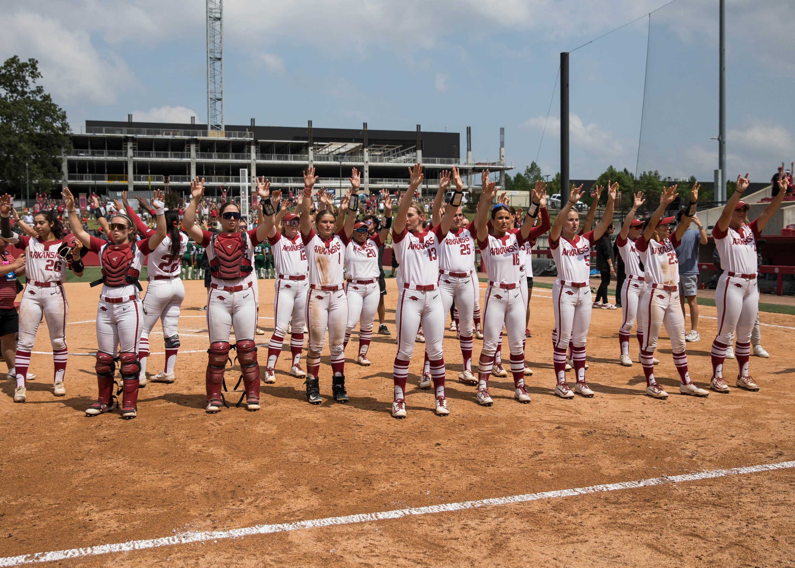 Arkansas Dominates Duke 14-5 to Secure Super Regional Lead