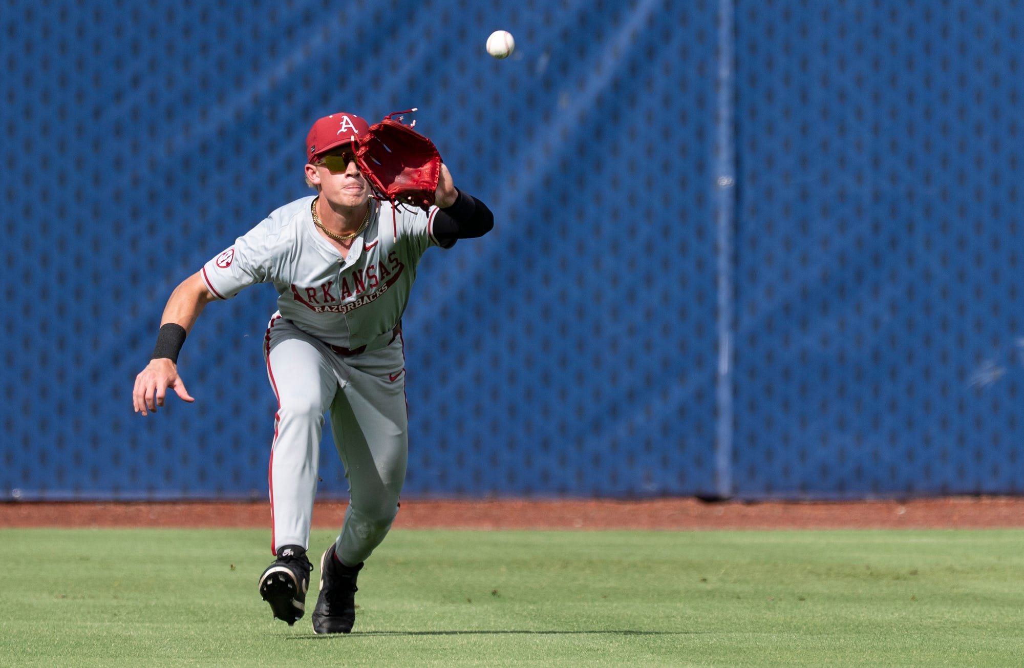 Arkansas can&rsquo;t find enough offense, falls to No. 15 Kansas