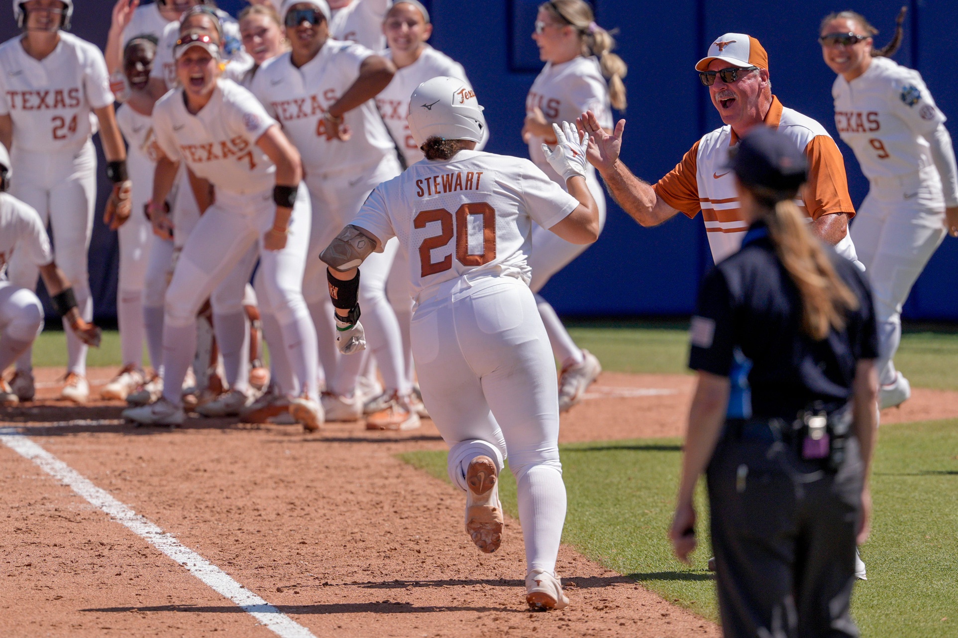 Texas uses Katie Stewart's 3-run HR to bounce Nebraska from Women's College World Series