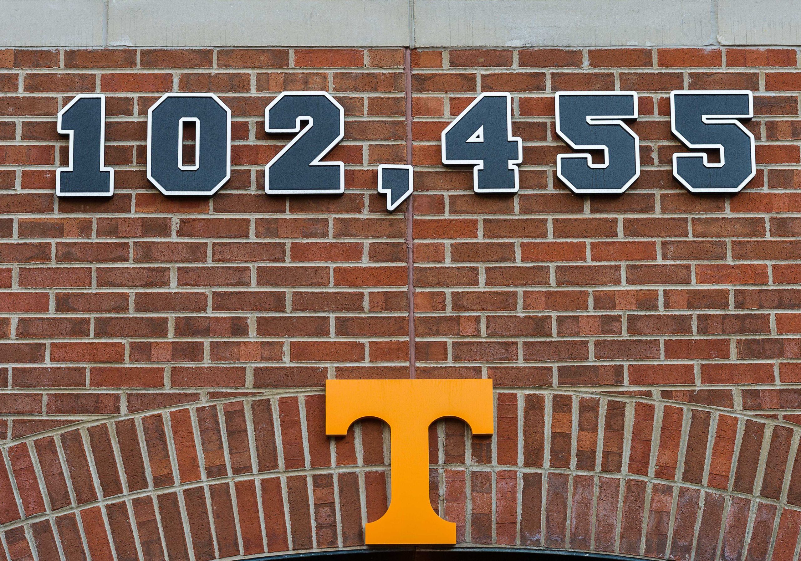 Tennessee duo earns spot on Athlon Sports Preseason All-America Team