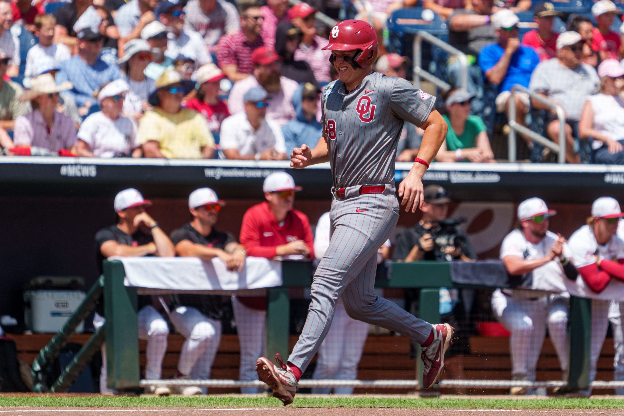 Oklahoma’s Deiten Lachance hits game-changing HR despite badly sprained ankle Oklahoma’s Deiten Lachance hits game-changing HR despite badly sprained ankle