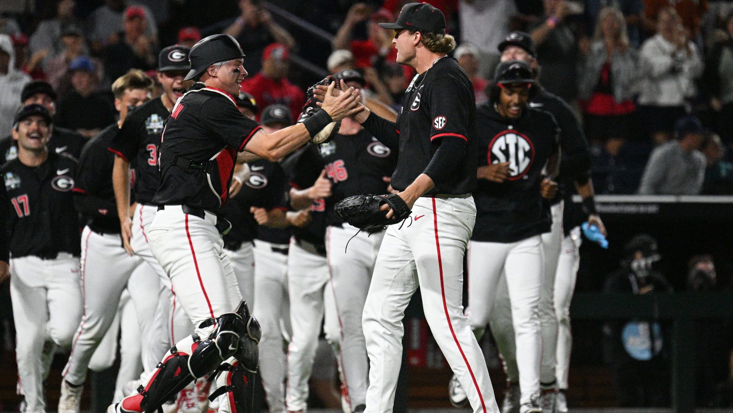 Joey Volchko turns in historic start as Georgia beats Texas in Omaha