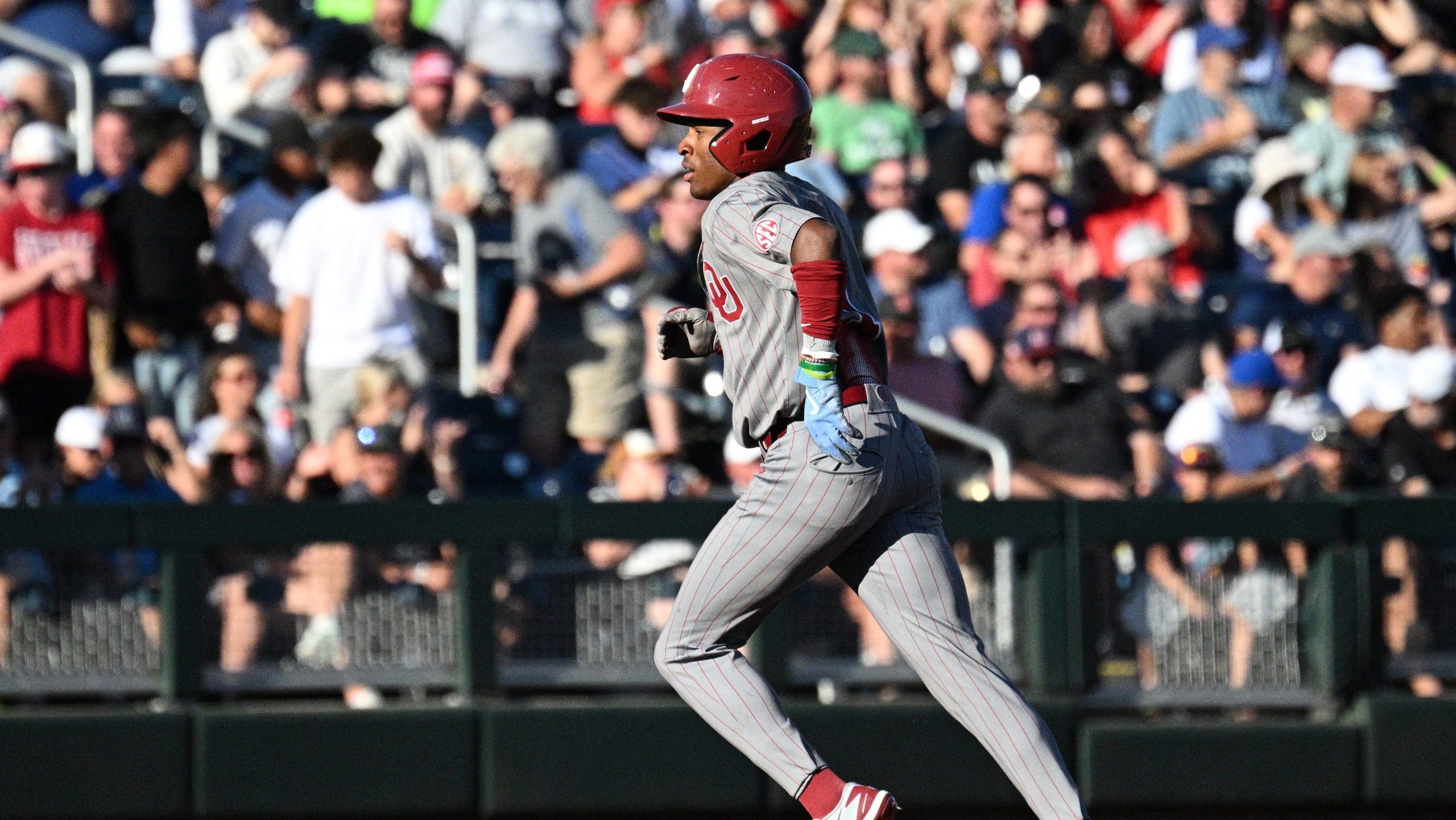 Oklahoma powers past Georgia to reach CWS Finals, eliminate UGA Oklahoma powers past Georgia to reach CWS Finals, eliminate UGA