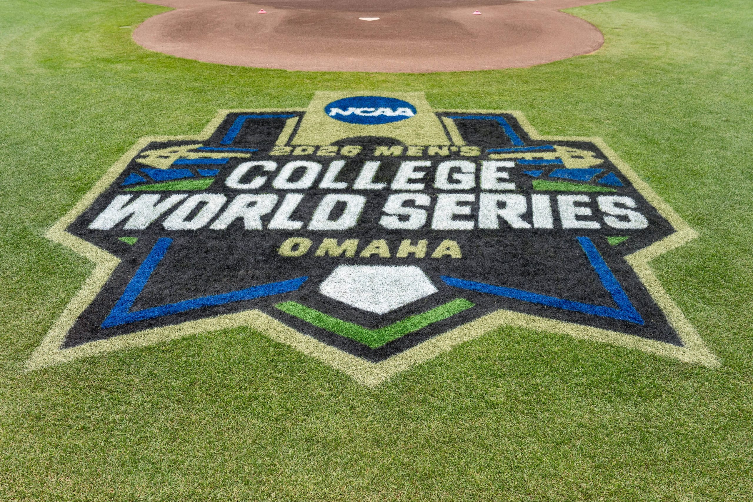 North Carolina opens as favorite over Oklahoma in Game 2 of CWS Finals