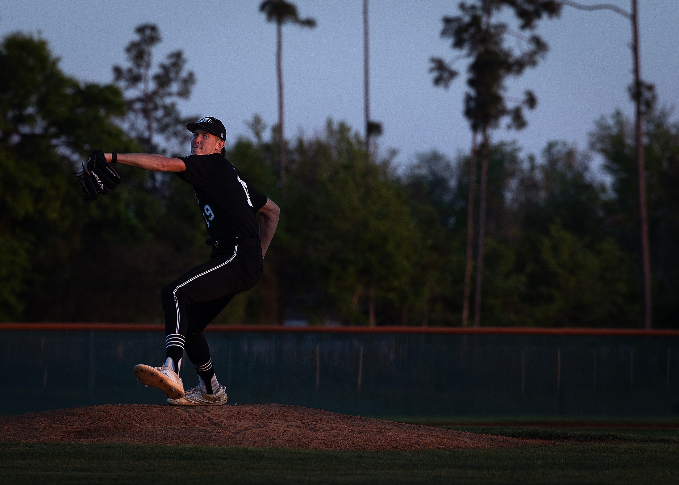 Mississippi State pitching signee won't sign MLB contract, will play for Bulldogs instead