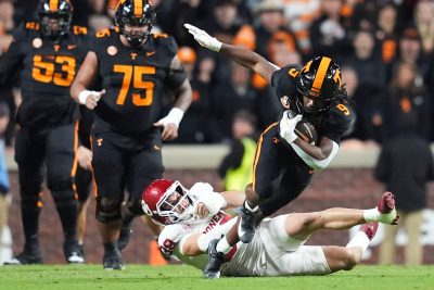 Tennessee football wearing Dark Mode uniforms.